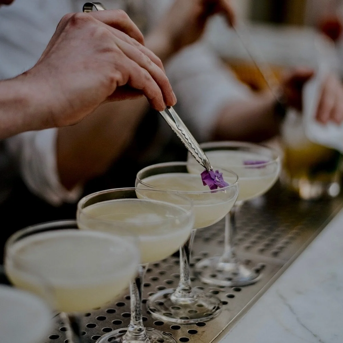 Crafting memories, on sip at a time!🥂 Elevate your event with our Mobile Bartending Service. From crafted cocktails to professional mixologists, let us bring the bar to you 🍸 Book now on our website for your next celebration 🍾