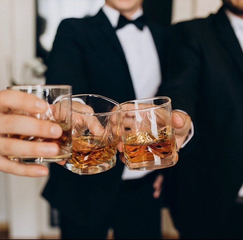 Make your next work event, brand launch or party one to remember with Mobile Mixers! 

We offer cocktail bartending services Auckland wide.

Website launching soon, DM to book! 🍸

#cocktails  #cocktailbar  #bartender #mobilebartender  #bartendernz  
