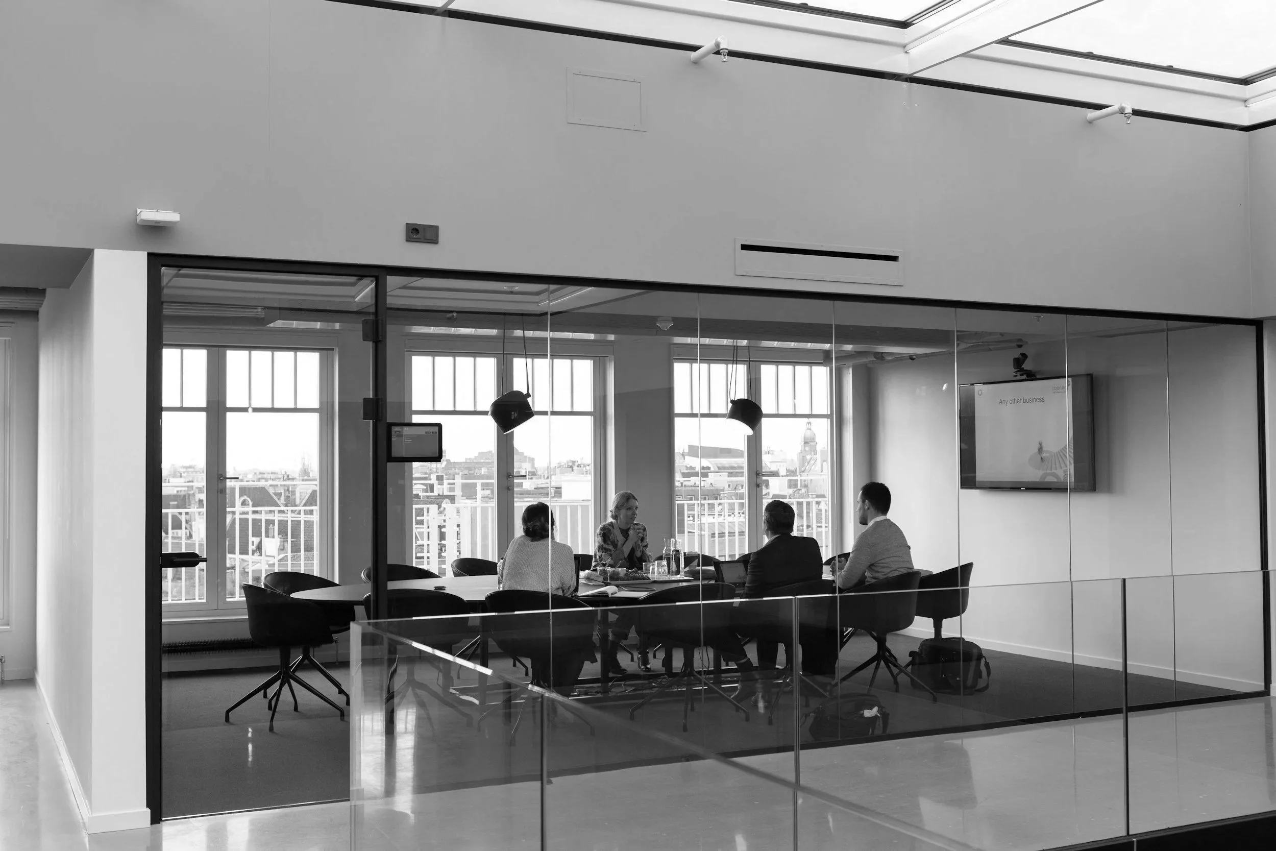 Strategic advisory meeting focused on global market entry, logistics, infrastructure, and operational planning.