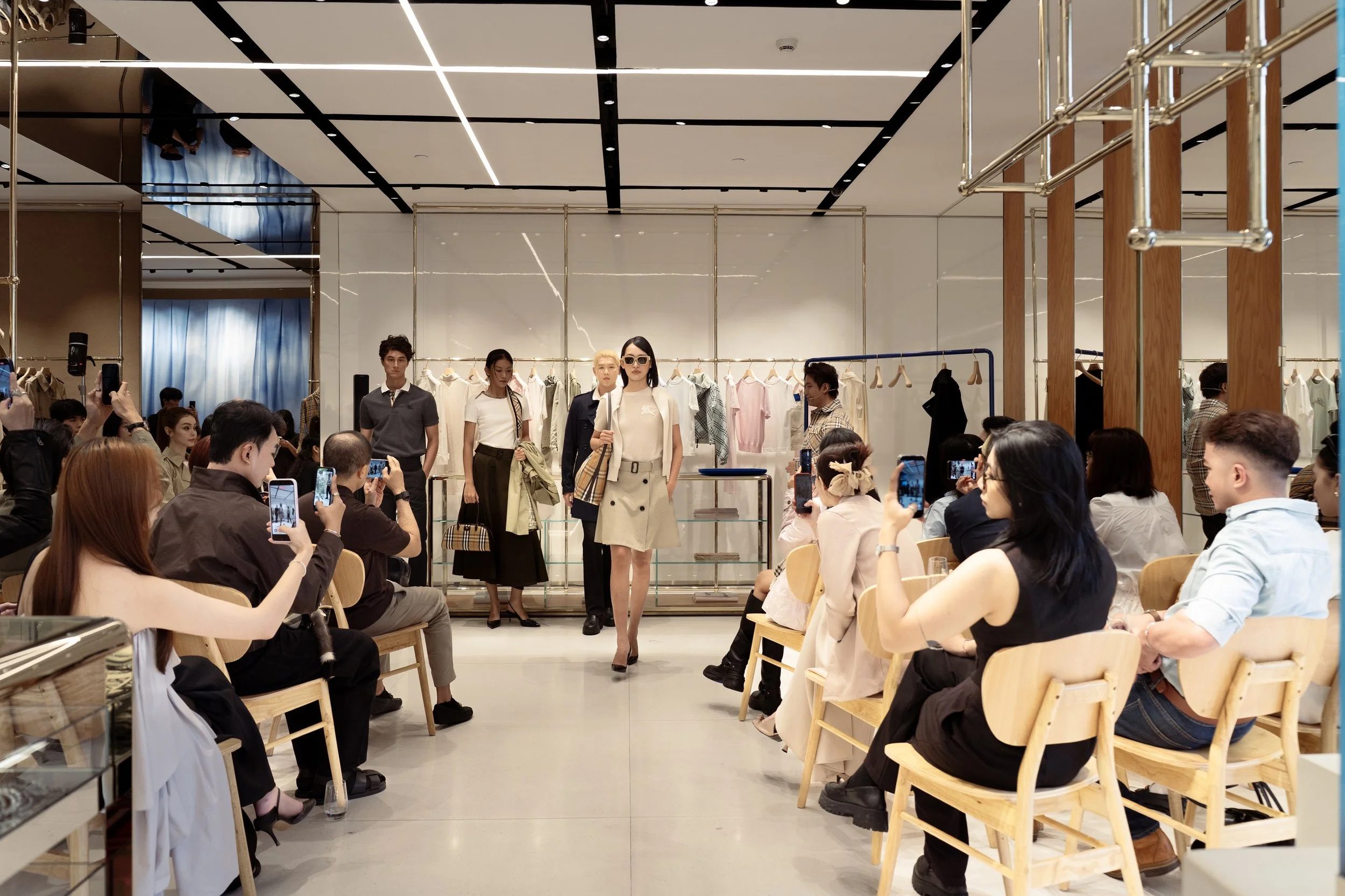 BURBERRY In-Store Activation