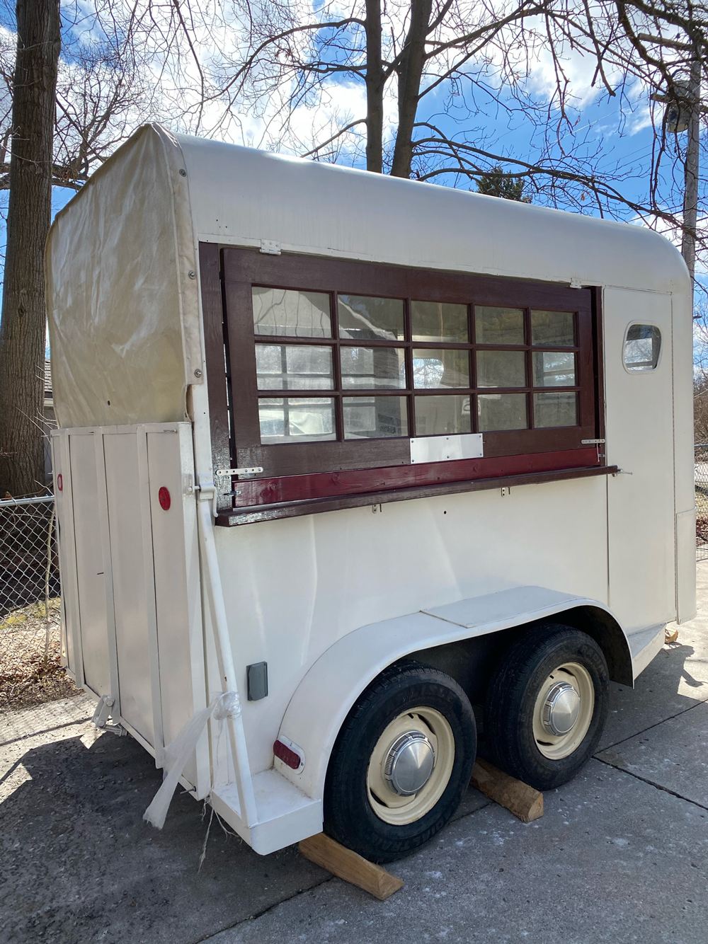 horsetrailer_5.png