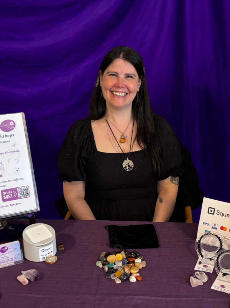 What is a Crystal Reading? (And What to Expect During Your First Session)