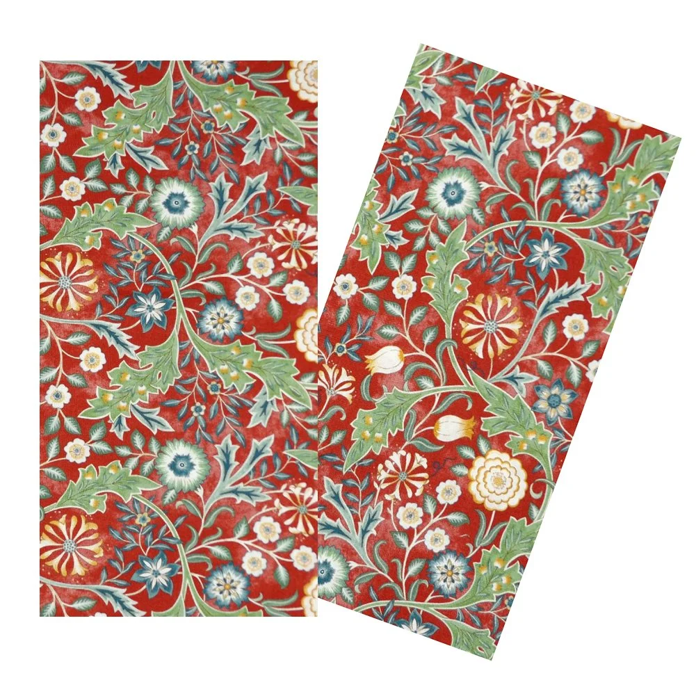 CCD3164REDANDGREENHOLLYFLORALNAPKINSET (1).jpg