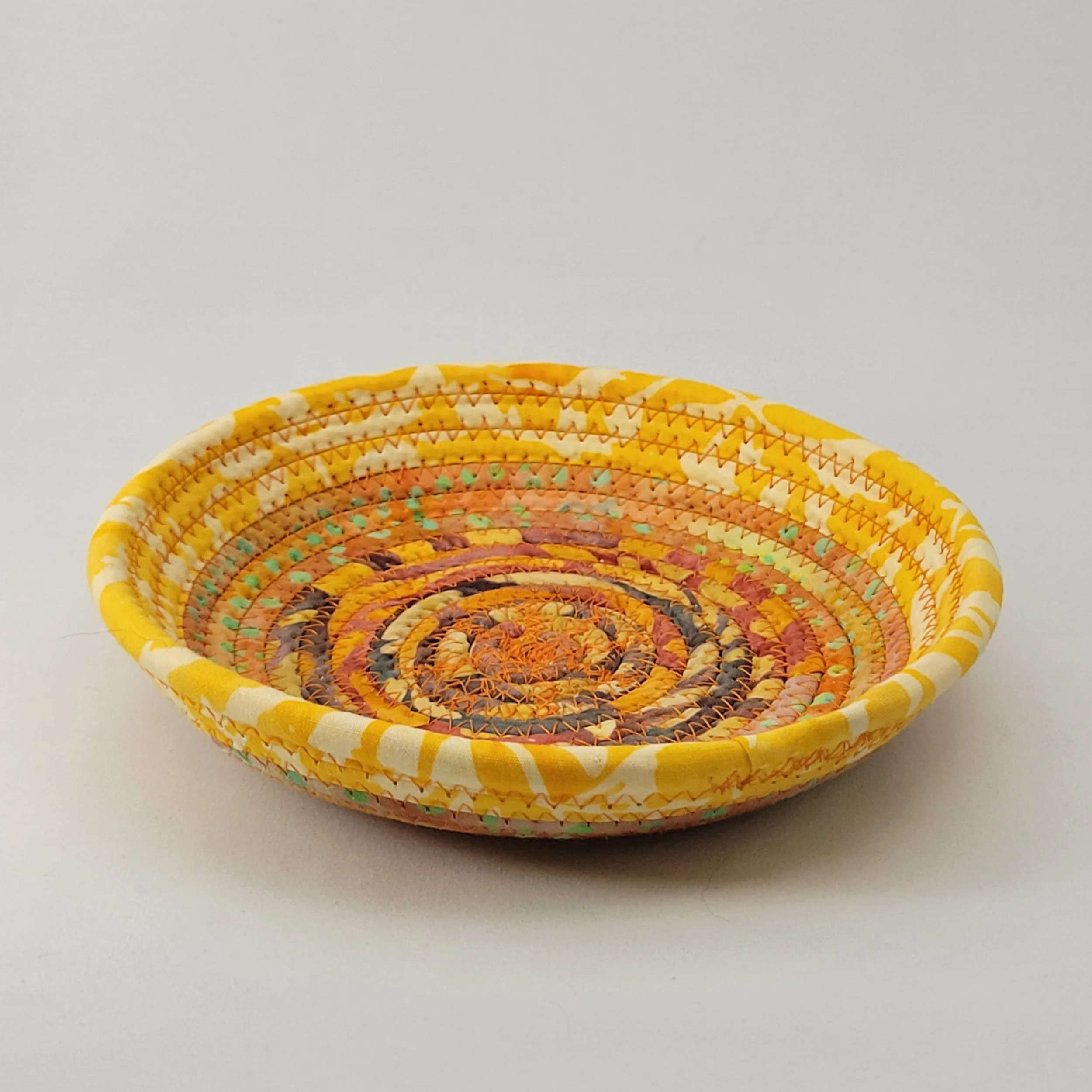Mini Round Tray 2 Gold.jpg