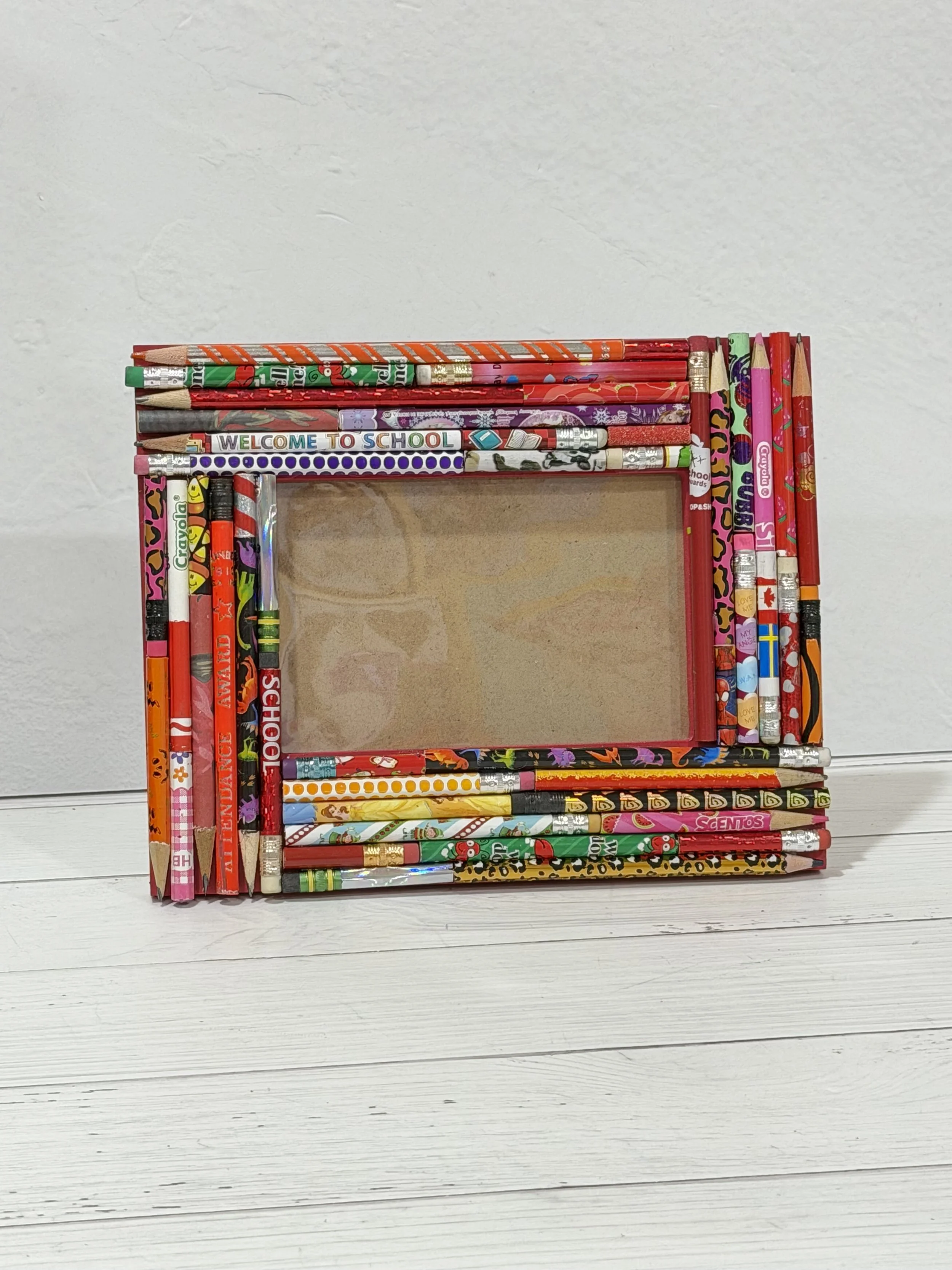 Masha Dasha Picture Frame - Colored Pencils