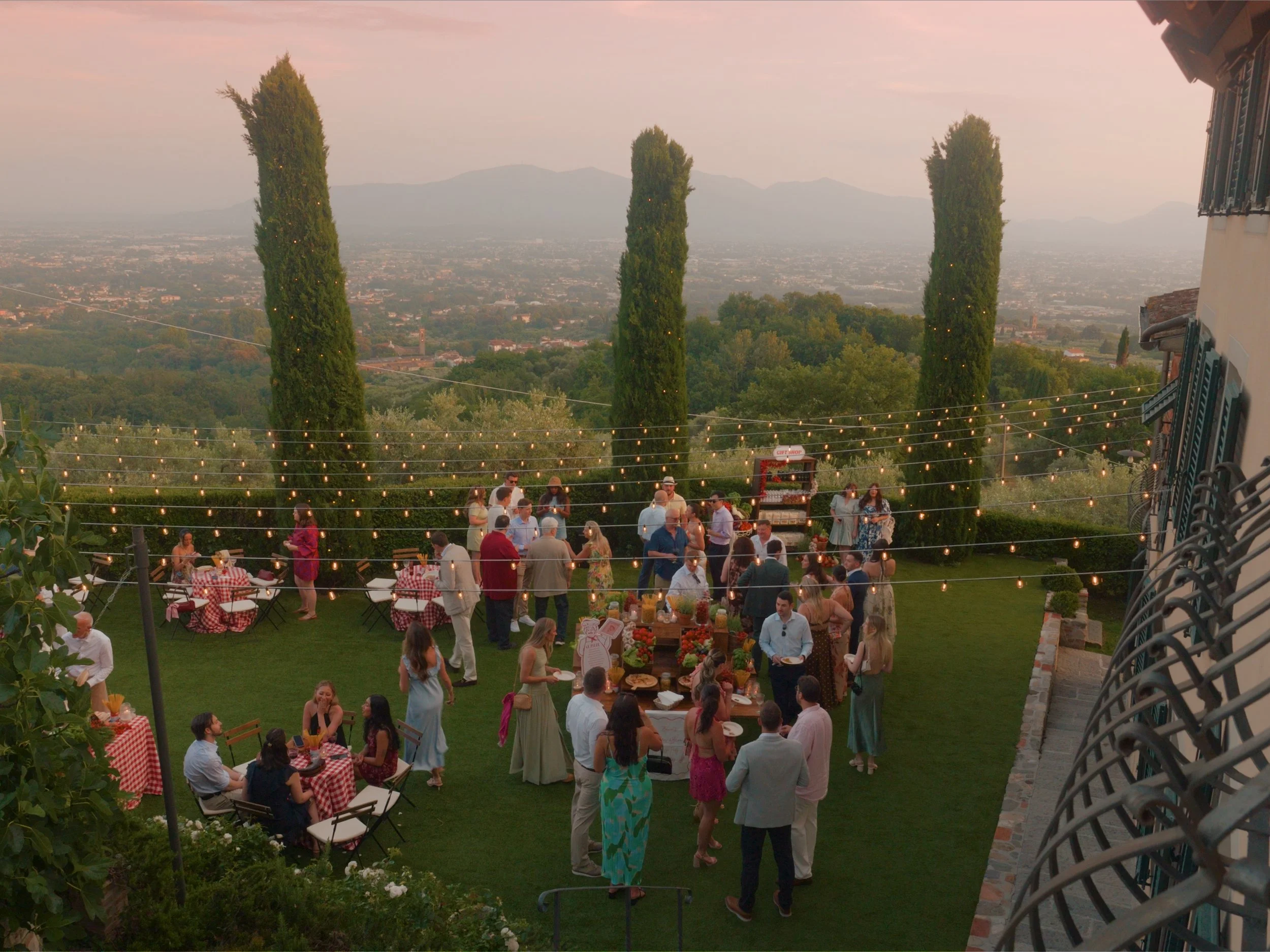 Casale de Pasquinelli Wedding Videography: Filming A Casale de Pasquinelli, Lucca Wedding 