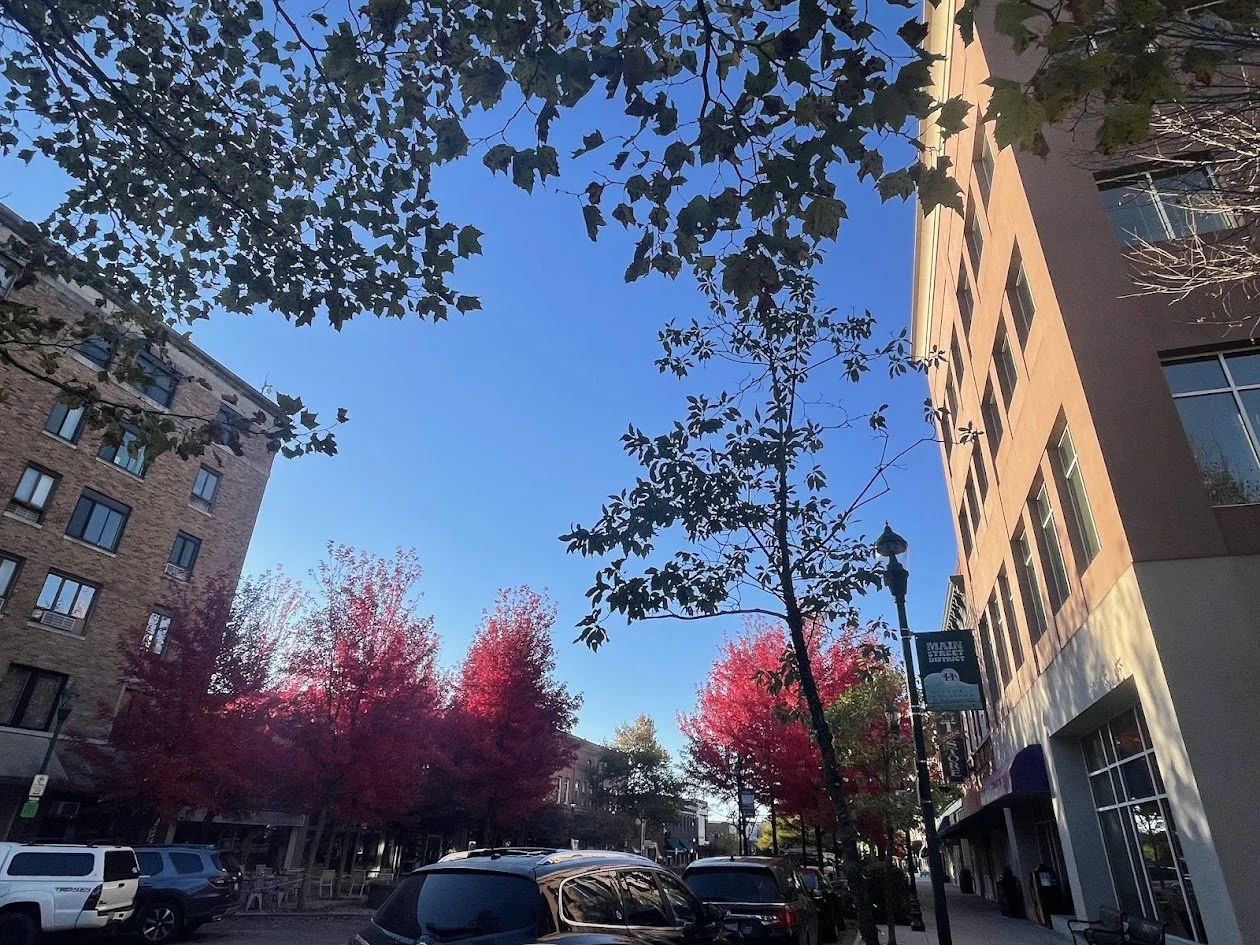 The Ultimate Guide to Relocating to Hendersonville, NC (2026)