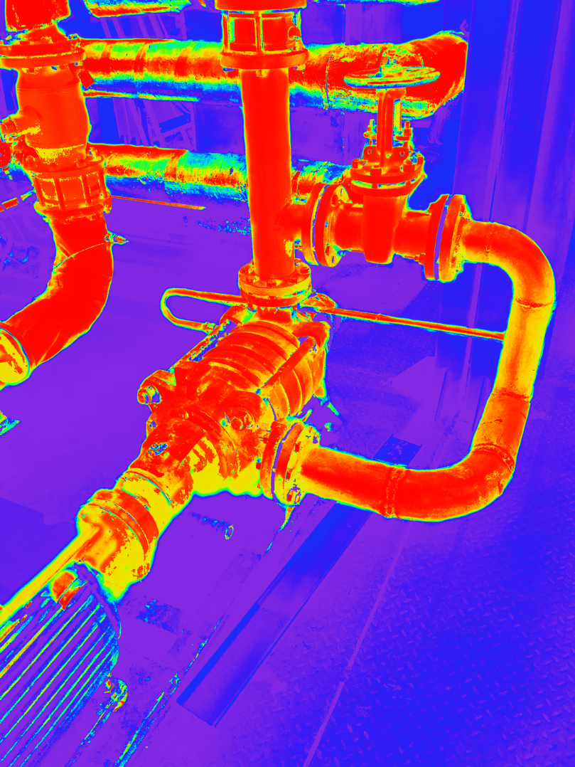 Thermal surveillance footage of pipes and valves, ensuring correct temperature and no overheating.