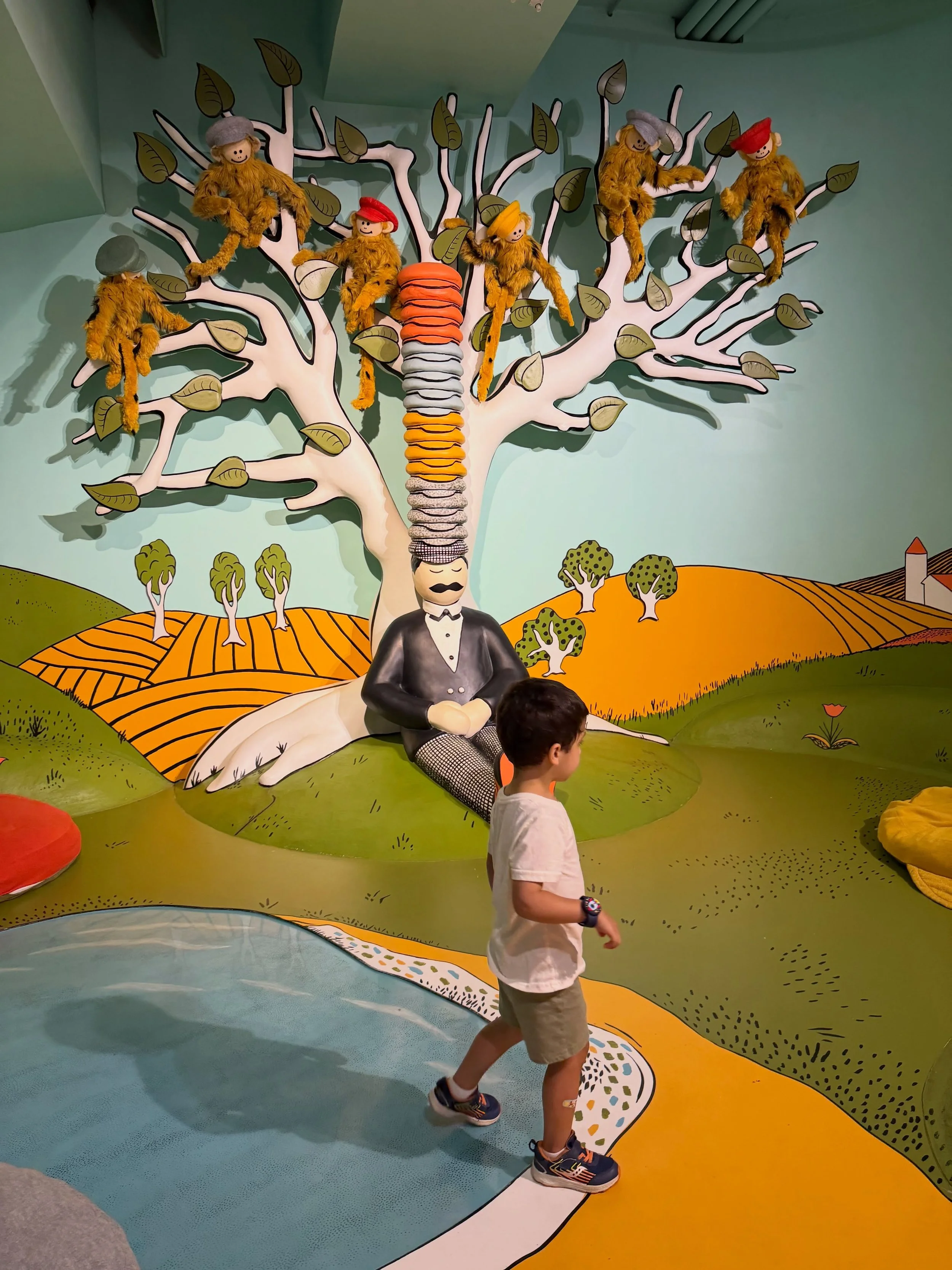 A little bookish stop in Kansas City over the weekend with my family 📚 

I visited @rabbit_hole_kc, a children&rsquo;s literature museum. Where the Sidewalk Ends was probably my favorite exhibit and, not surprisingly, also one of my favorite books a