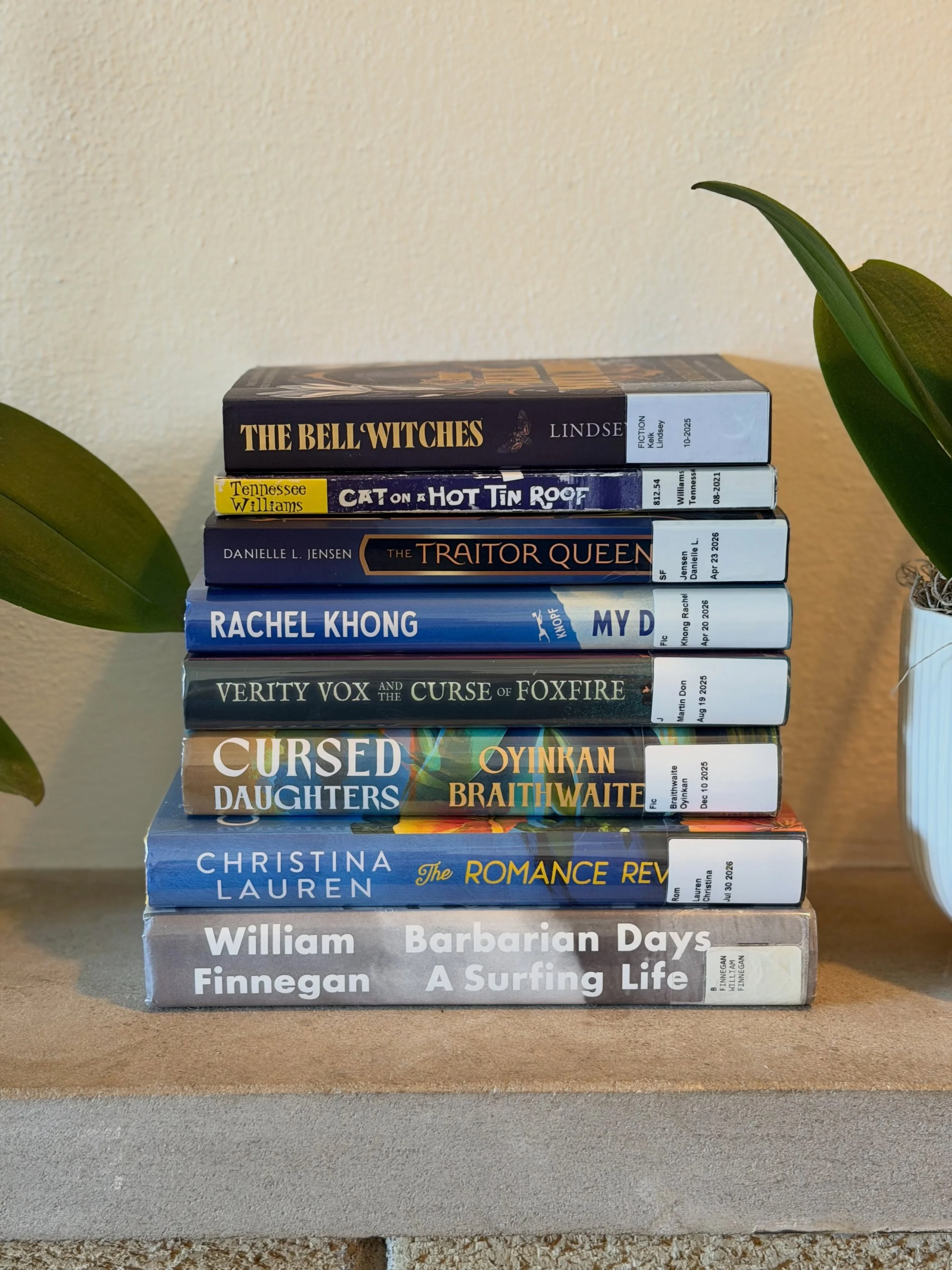 Anyone else have aspirational reading goals, especially when you go to the library? 😆 

#libraryhaul #supportyourlibrary #bookstagram #read #tbr