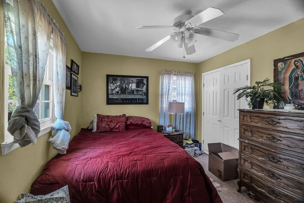 1710Laurie-14.jpg