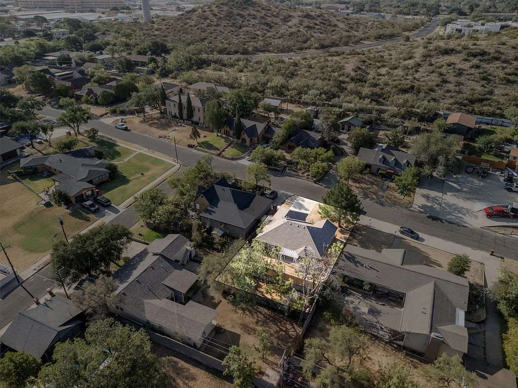 704Hillside-29.jpg