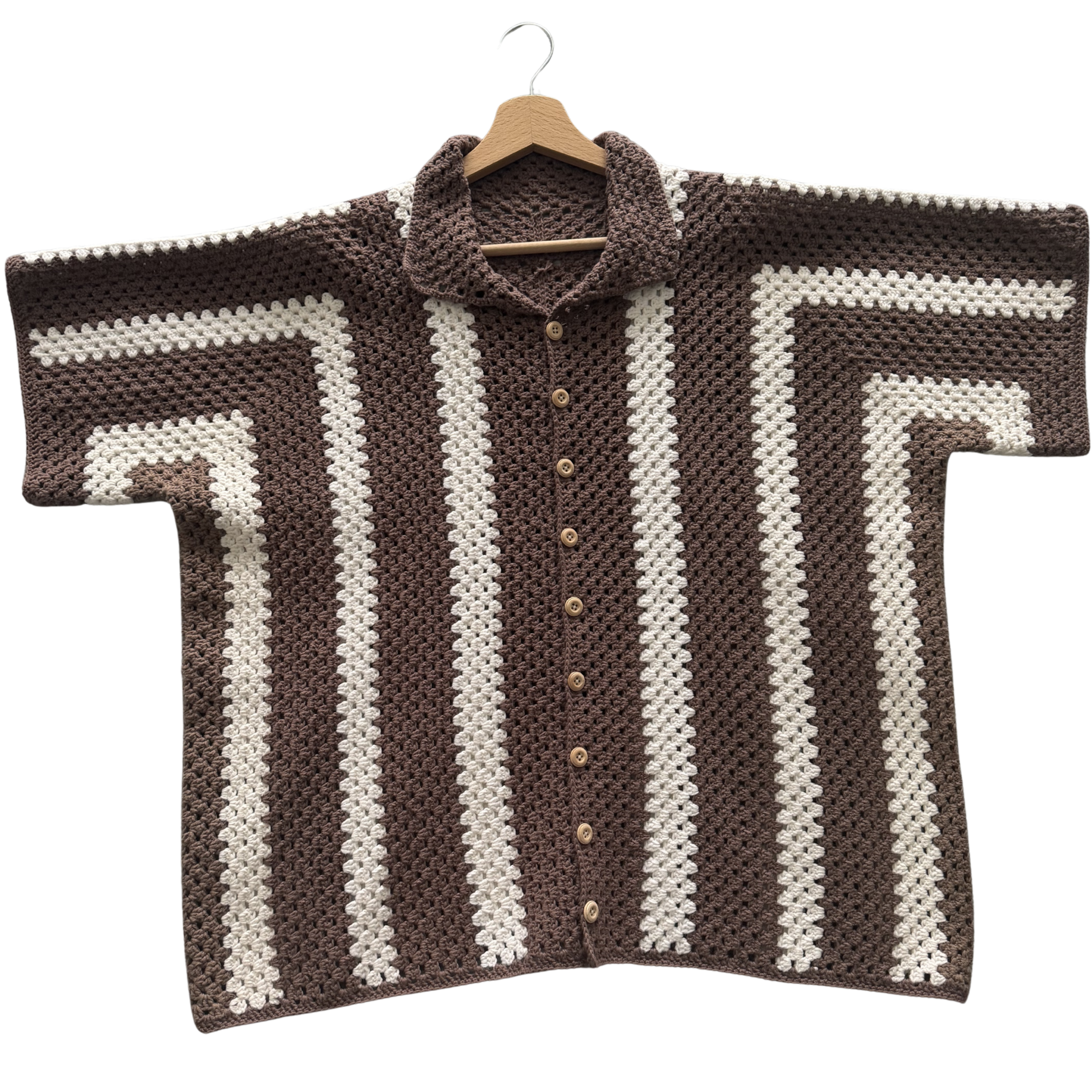 hexagon t-shirt
pattern: https://kenikseyarns.com/products/crochet-granny-hexagon-shirt-pattern