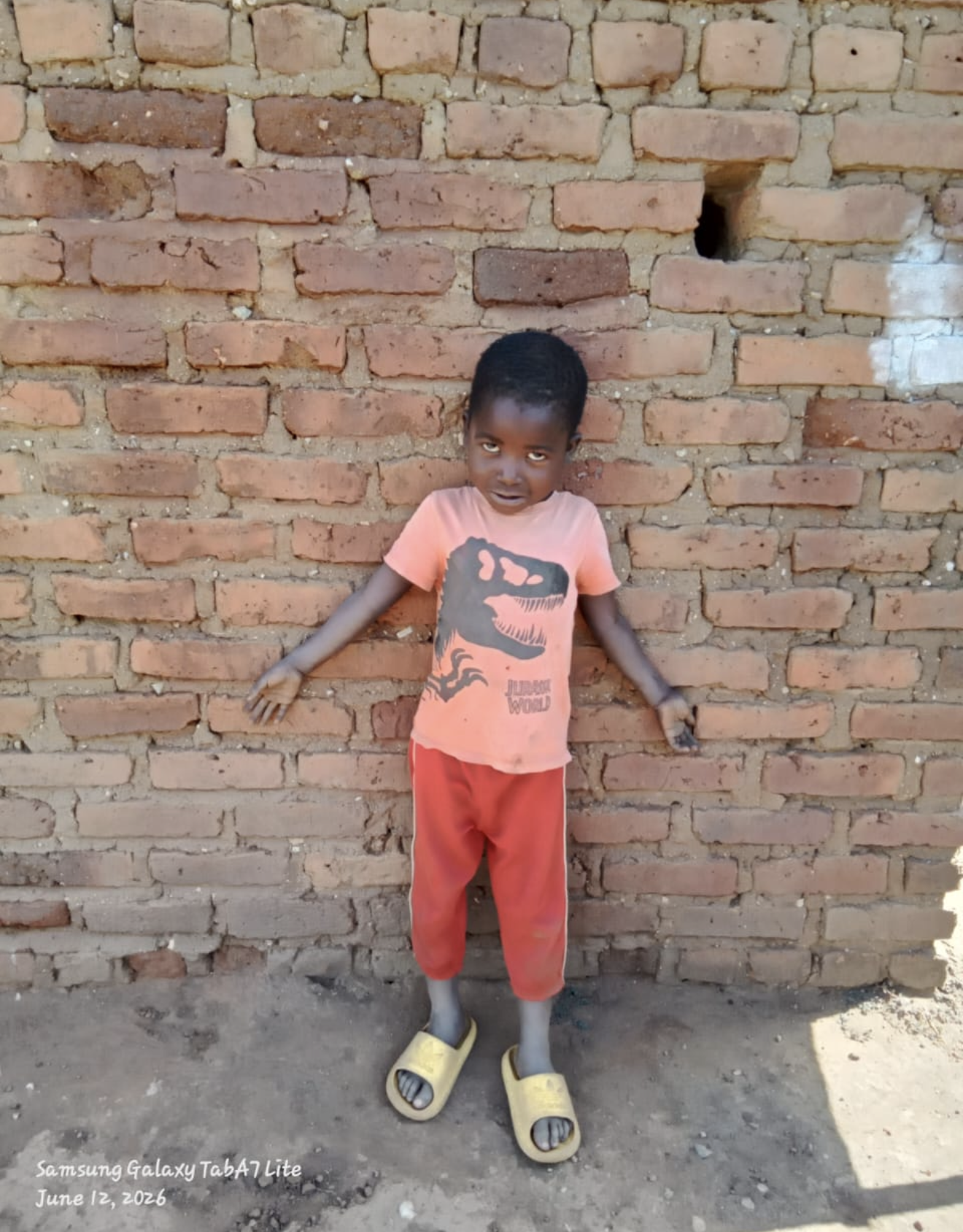 Afaki R, 6 years old