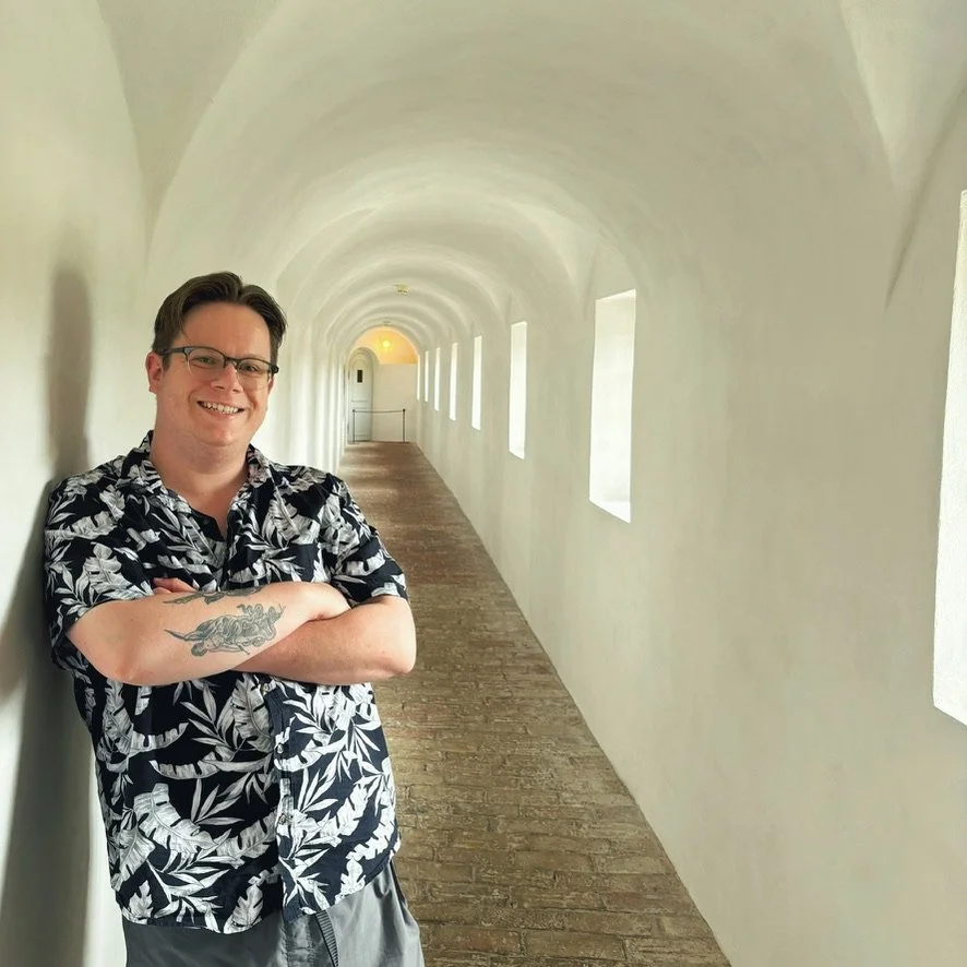 An image of Jordan Crosby, grief, loss, and transition therapist based in seattle washington serving all of washington state with virtual therapy