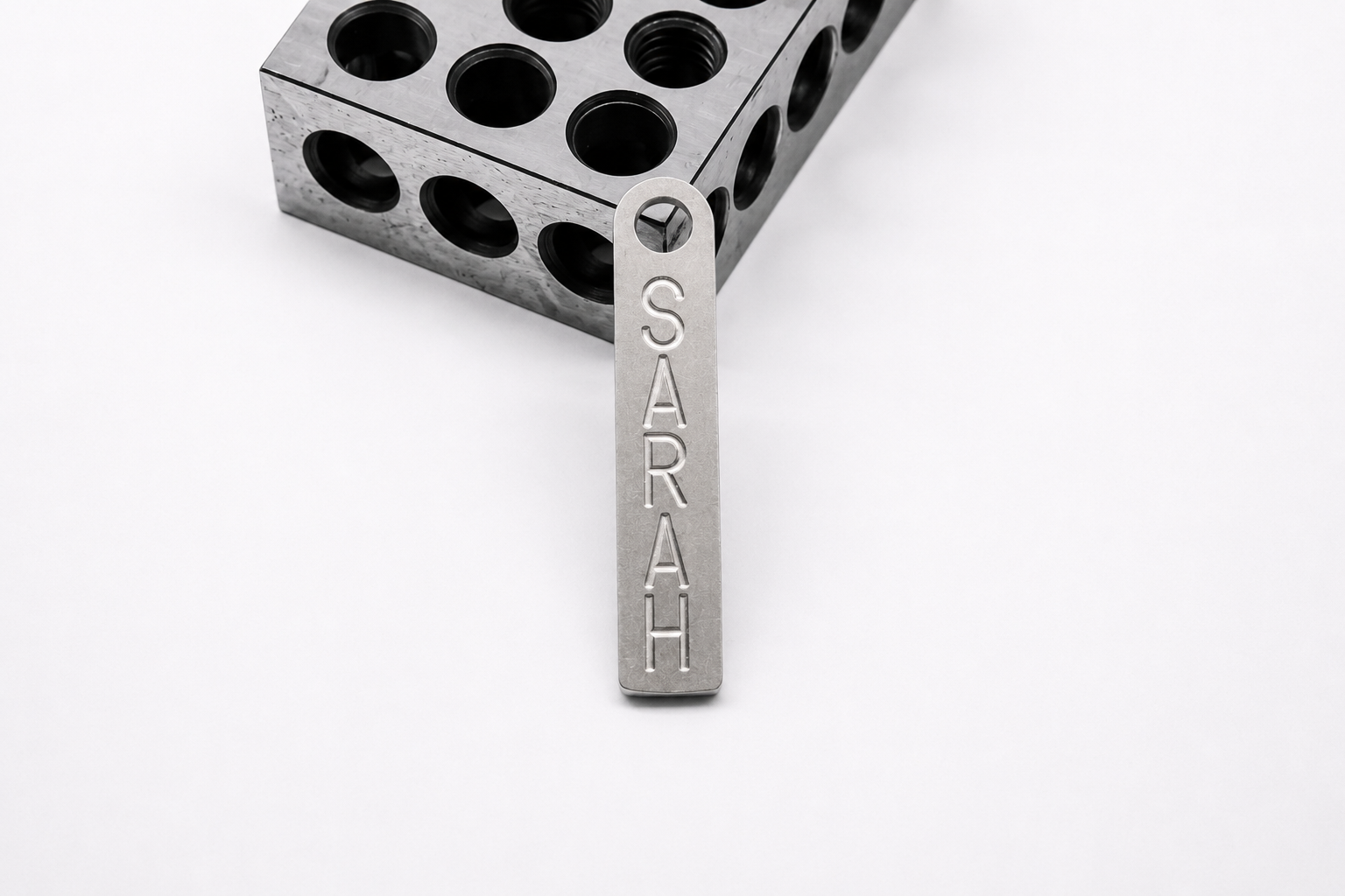 Sara standard vertical.png
