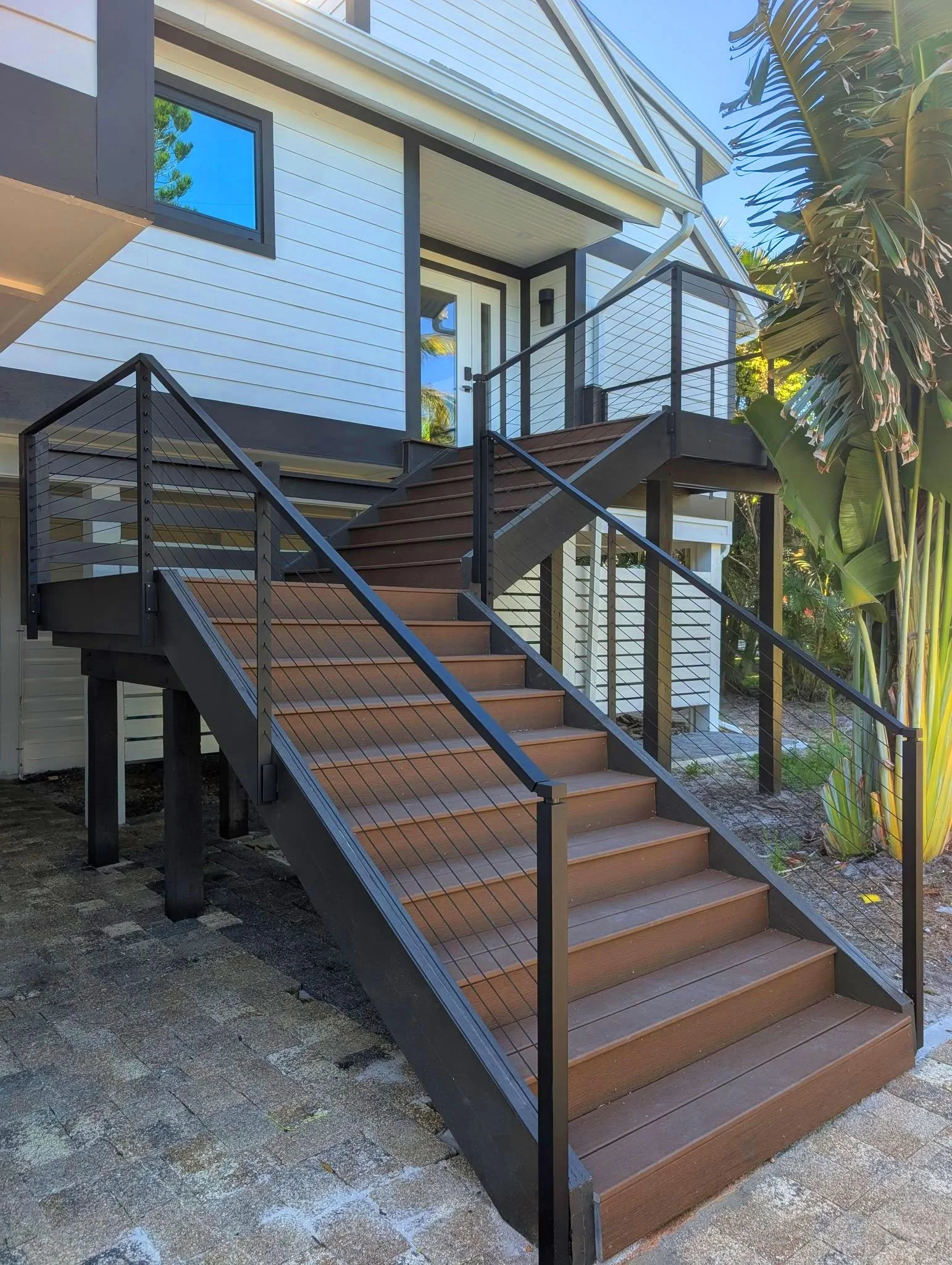 Cable Hand Rail Stairs.jpg