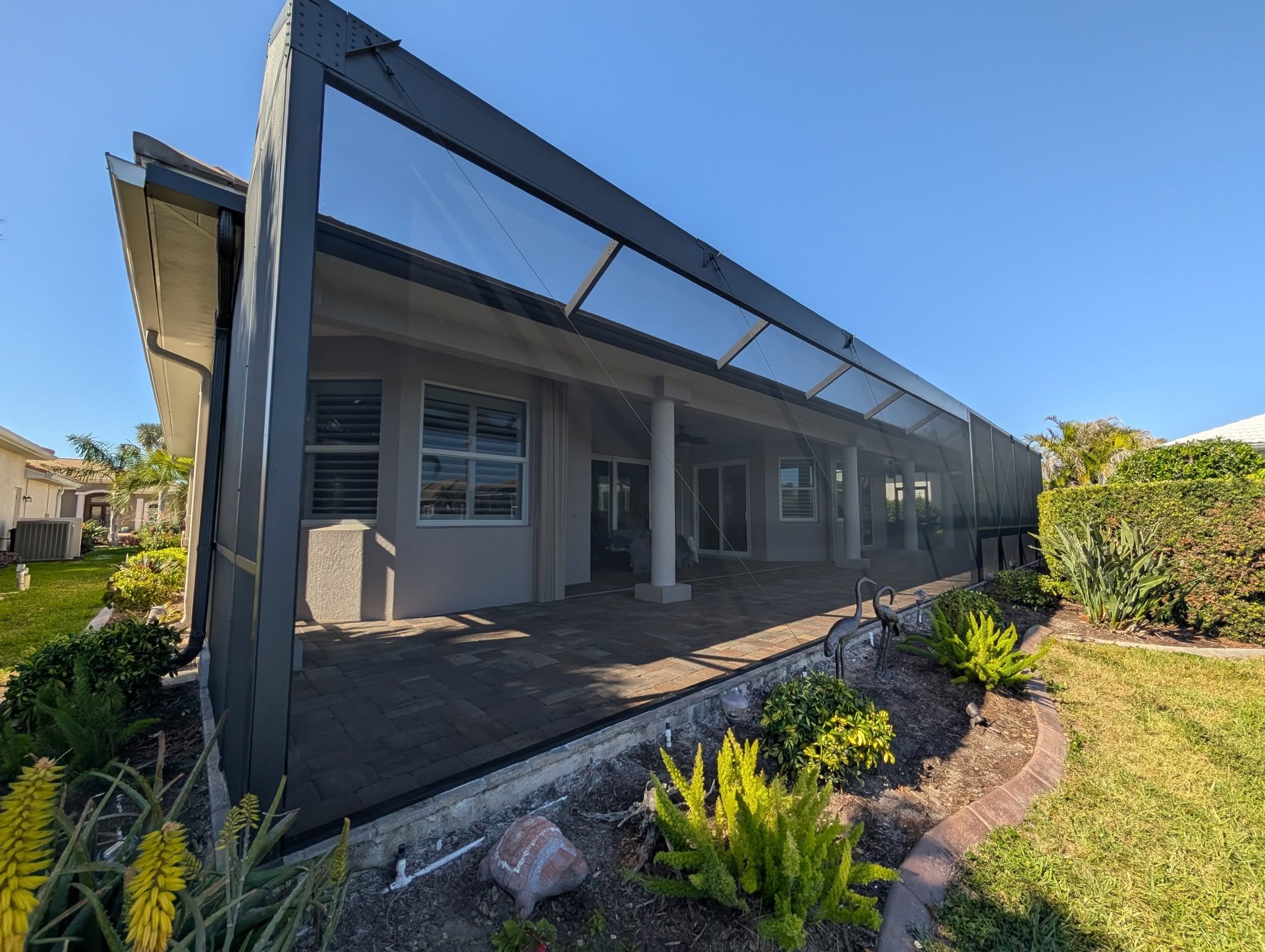 Wide screen patio cage.jpg