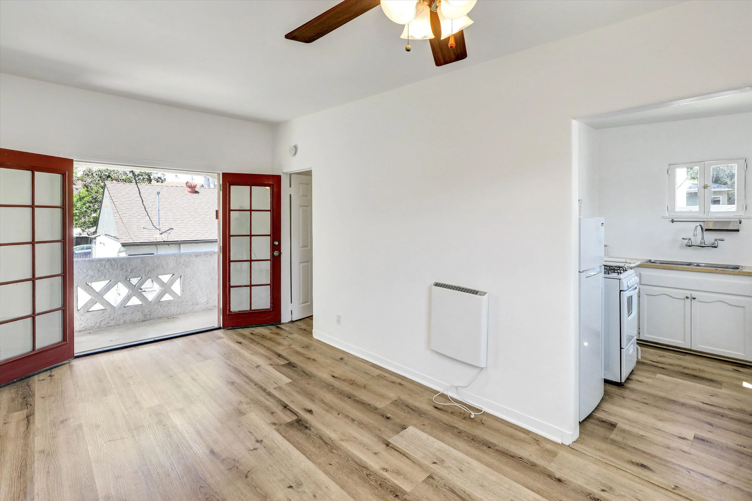 32-3622 Veteran Avenue-32.jpg