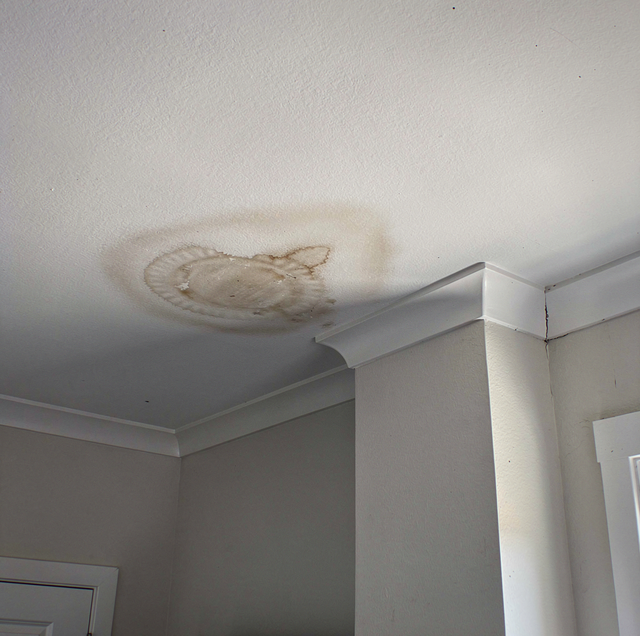 How to Fix Chimney Flashing Leaks in Louisiana (DIY vs. When to Call a Pro)