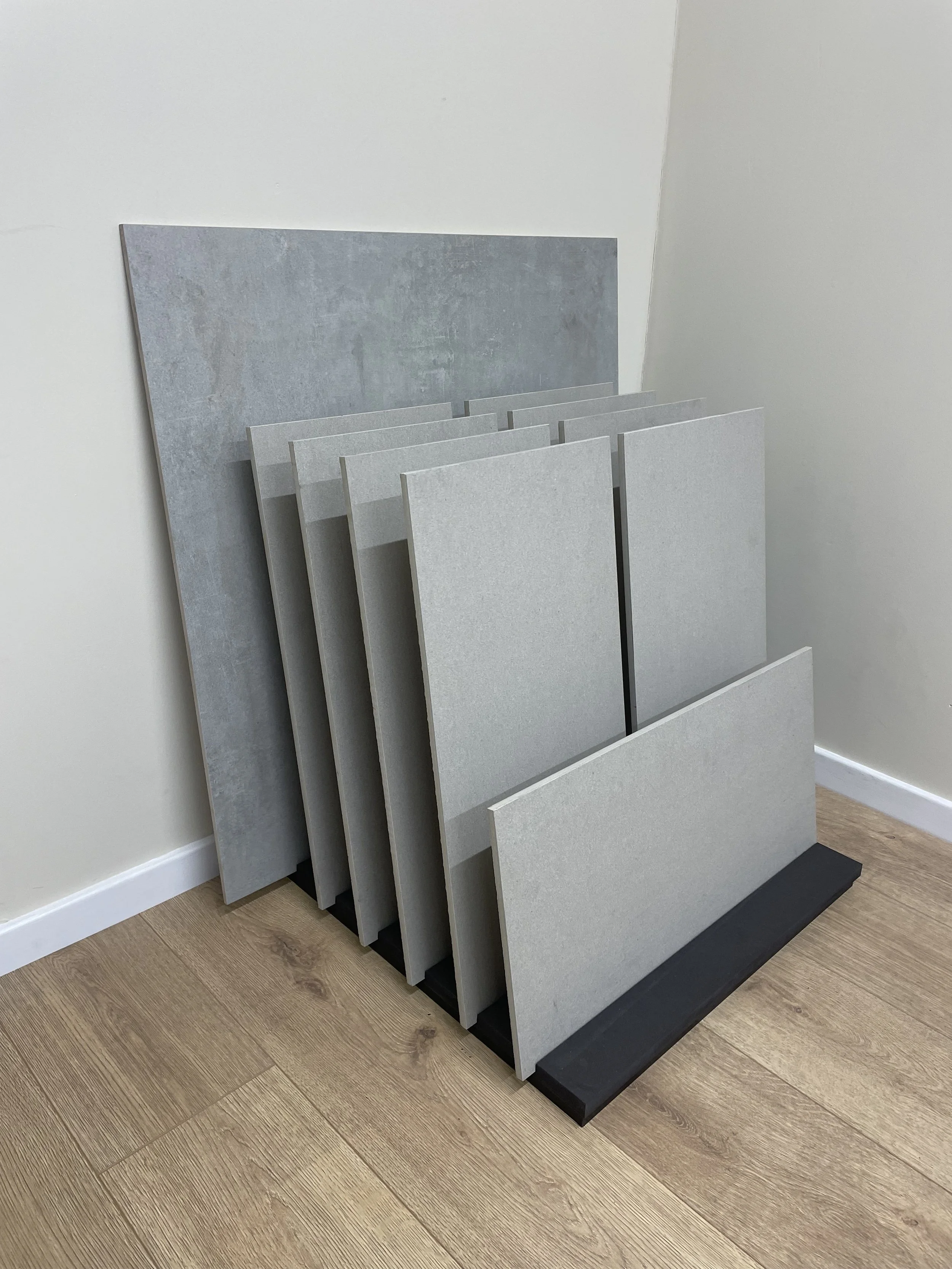 6 slot tile/flooring stand