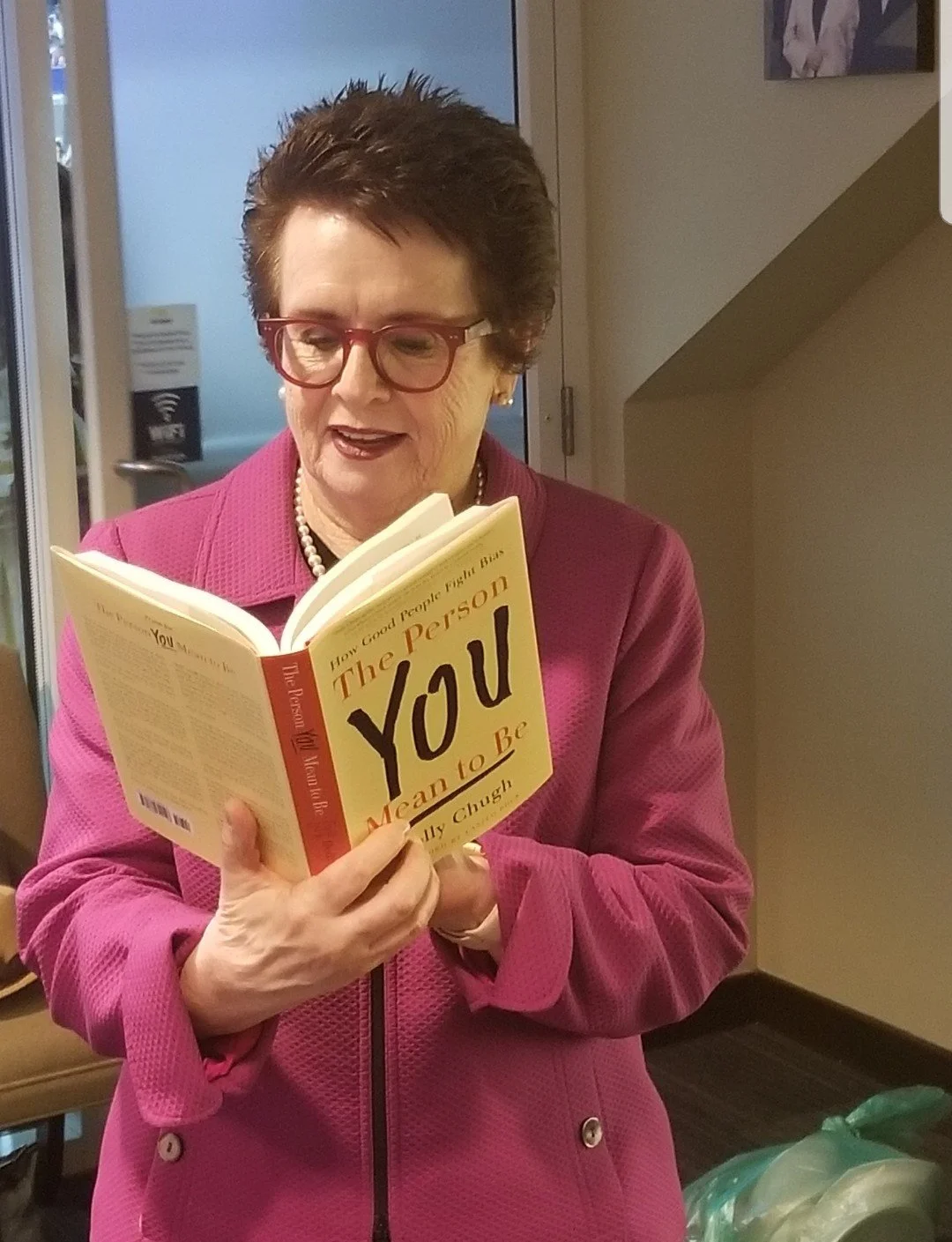 Billie Jean King reading The Person You Mean to Bee book