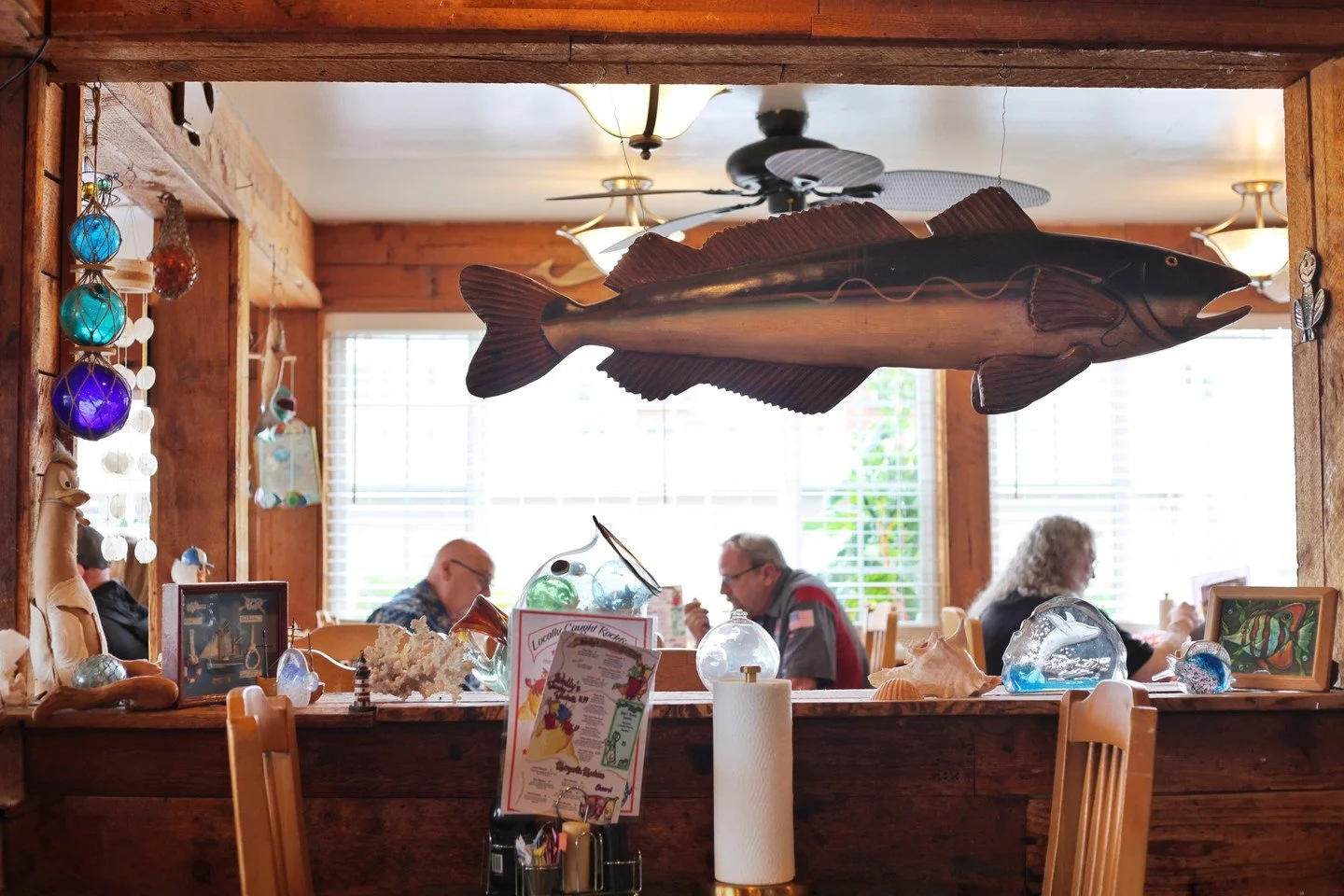 Since 1993, Wally's Chowder House has been serving up the flavors of the Pacific Northwest just steps from the water. 

It's been the place where locals gather over bowls of clam chowder, baskets of fish &amp; chips, and memories that keep bringing t