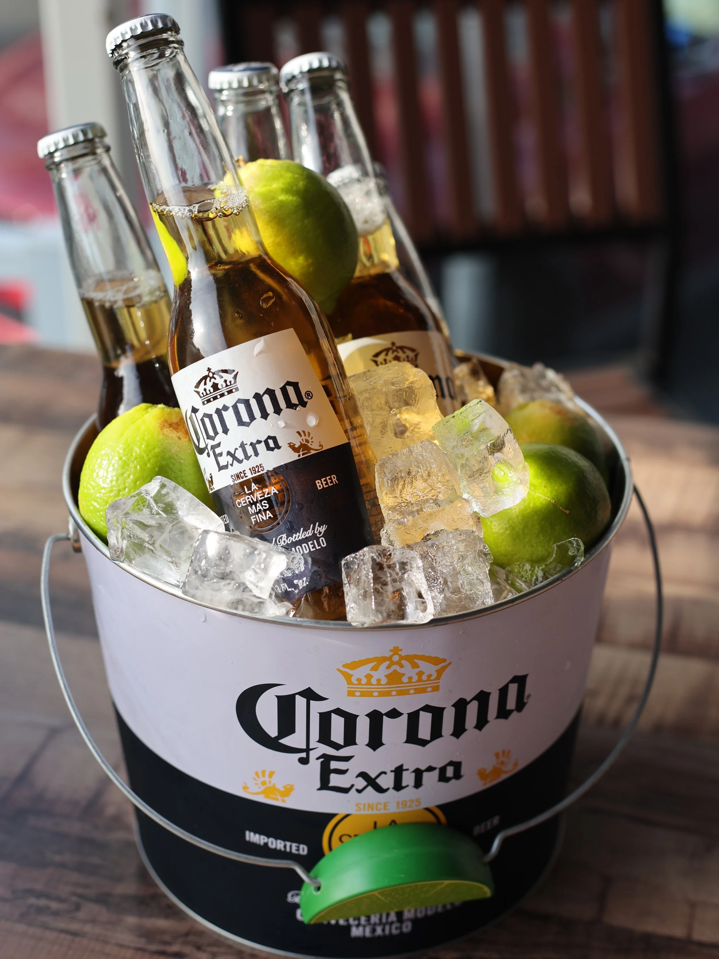 Beer buckets are ready to join your game day! 

Enjoy a bucket of ice cold domestic or imported beer only at Wally&rsquo;s for our game day specials.

Click the link in our bio to see full Game Day menu &amp; hours. 

#wallyschowderhouse #beerbucket 