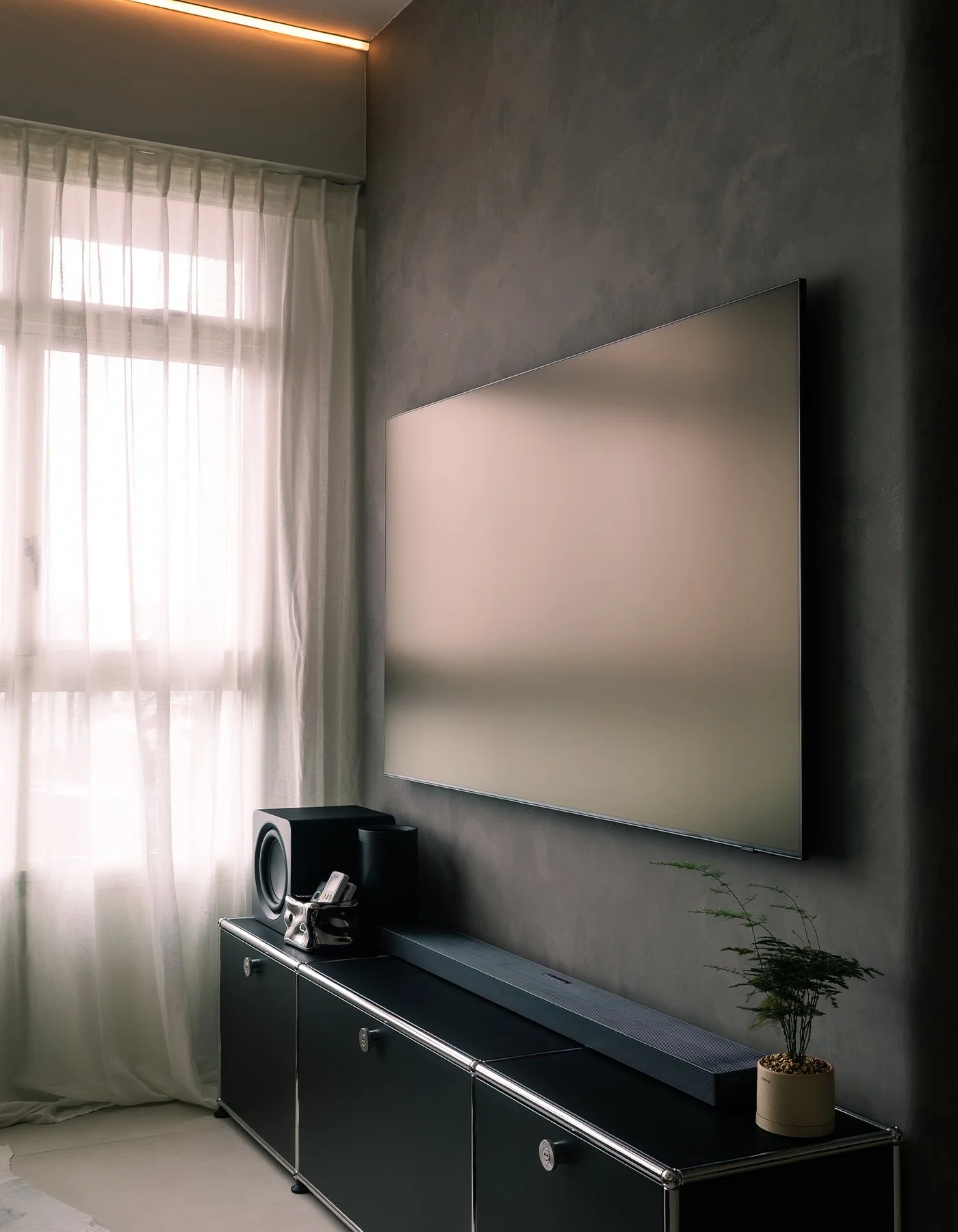 Living Room 06.jpg