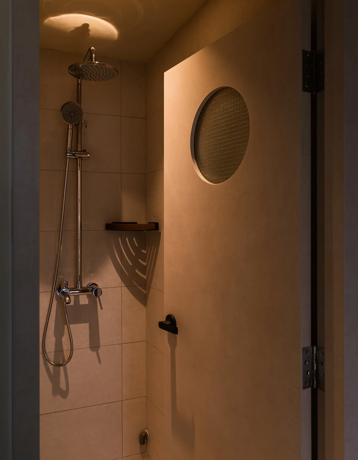 Toilet 02.jpg