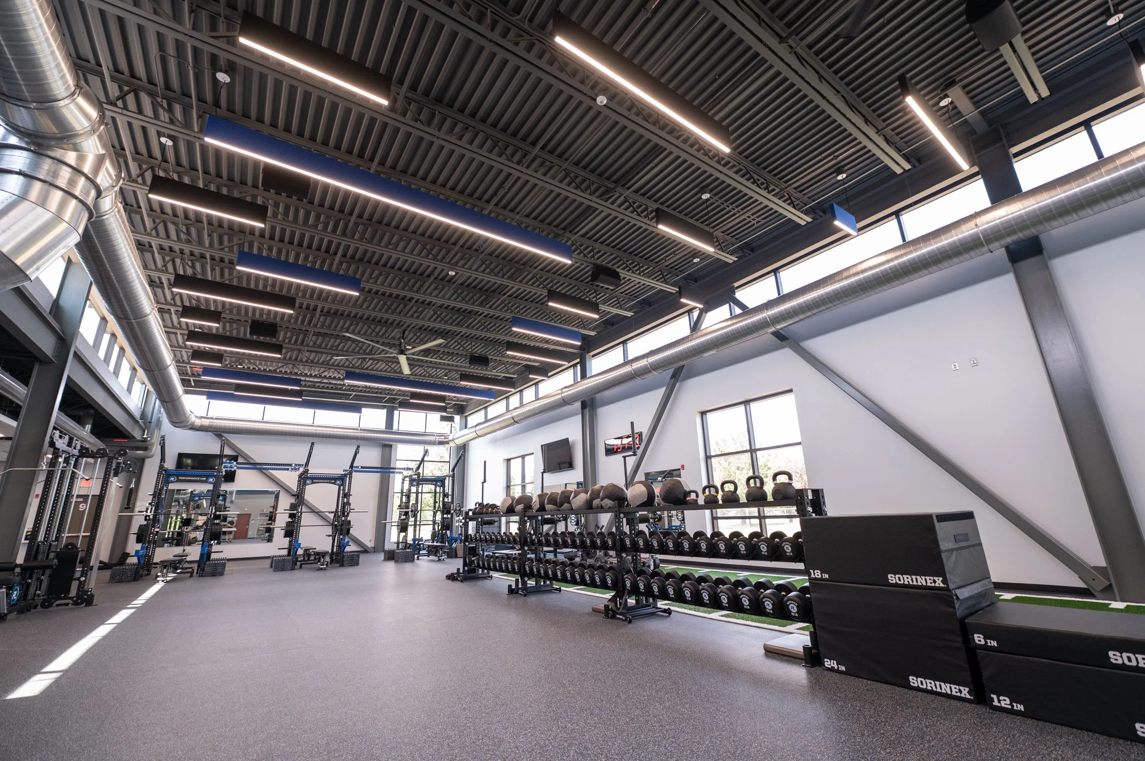 OFC-PerformanceLab-LaunchPhotos-EVANTAYLORSTUDIOS-2025-9459-2.jpg