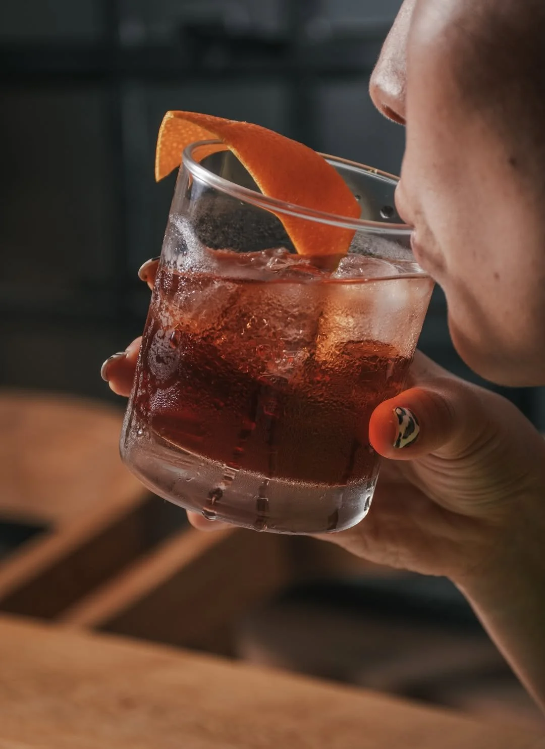 Sofisticación sin pretensiones, el punto de encuentro exacto entre una gran propuesta culinaria y un ambiente genuino.