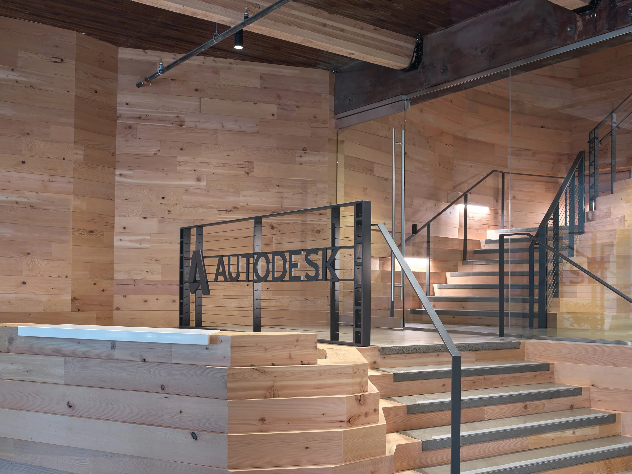 MKNZE-AUTODESK-02.jpg