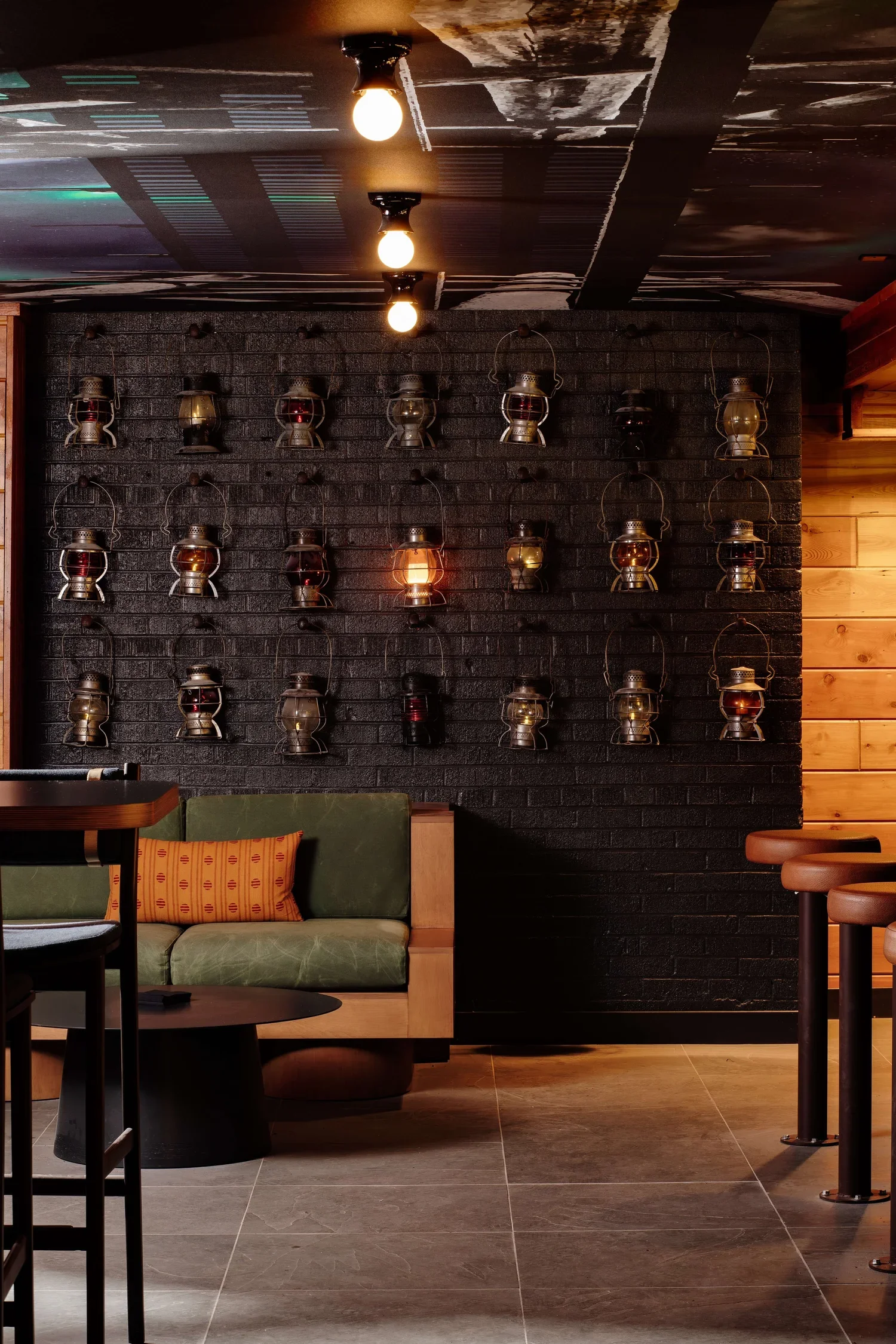 Bar-4.webp