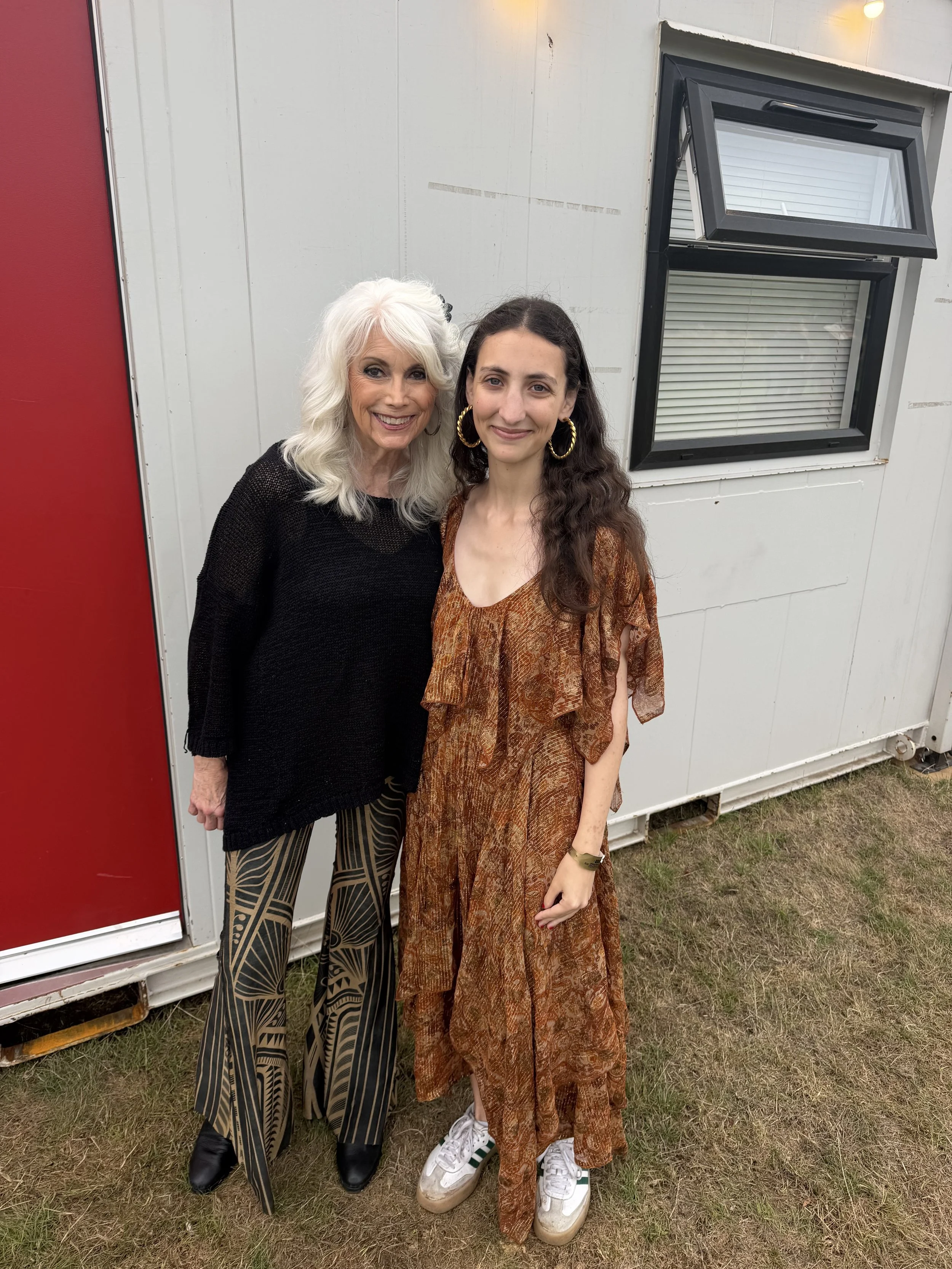 Stella meets Emmylou Harris at The Long Road Festival (England, 2026).