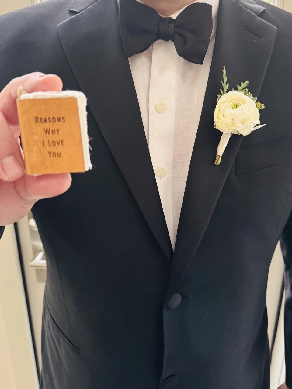 simply-florals-atlanta-groom-flowers.jpeg