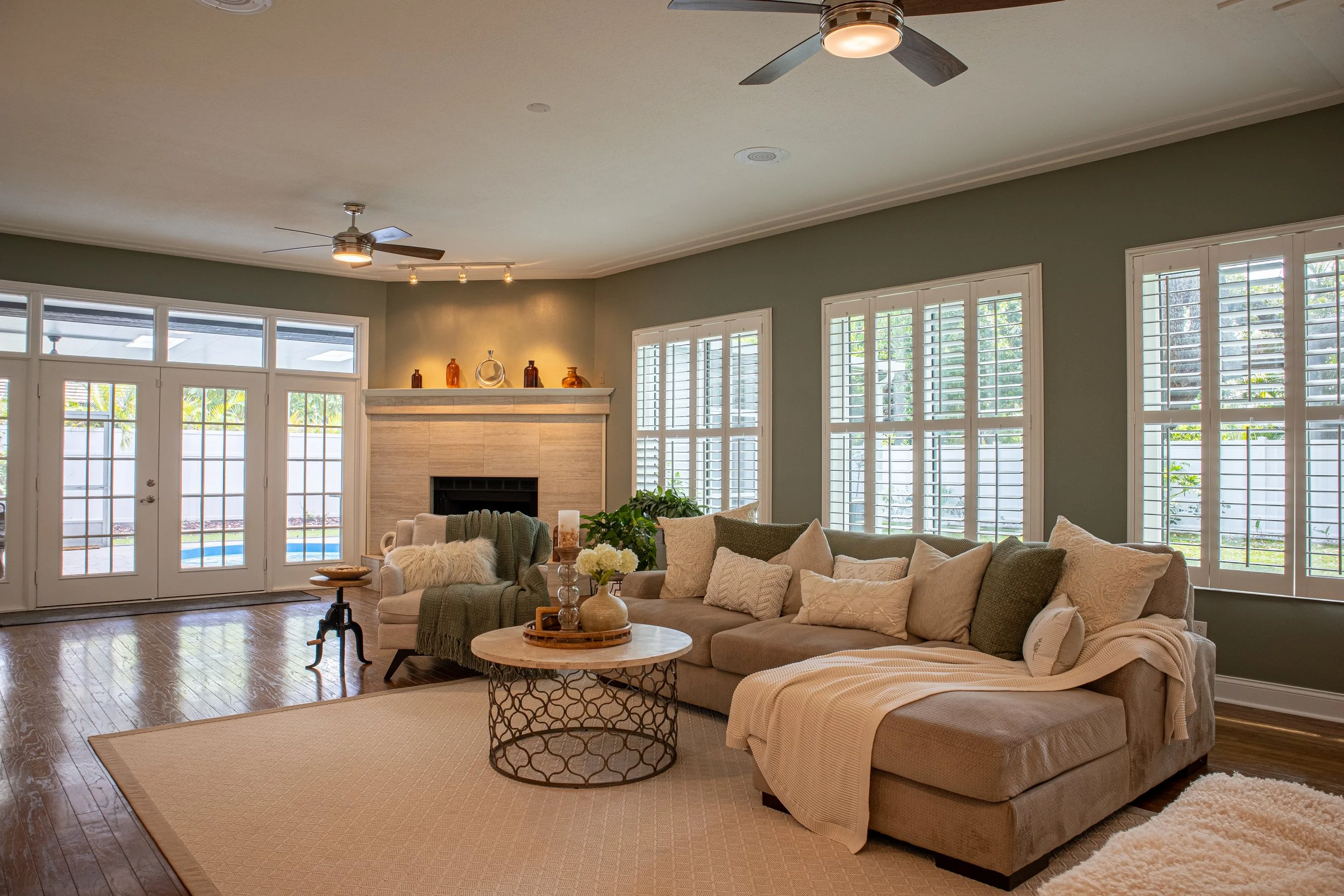 113 Crestwood Ln-14.jpg