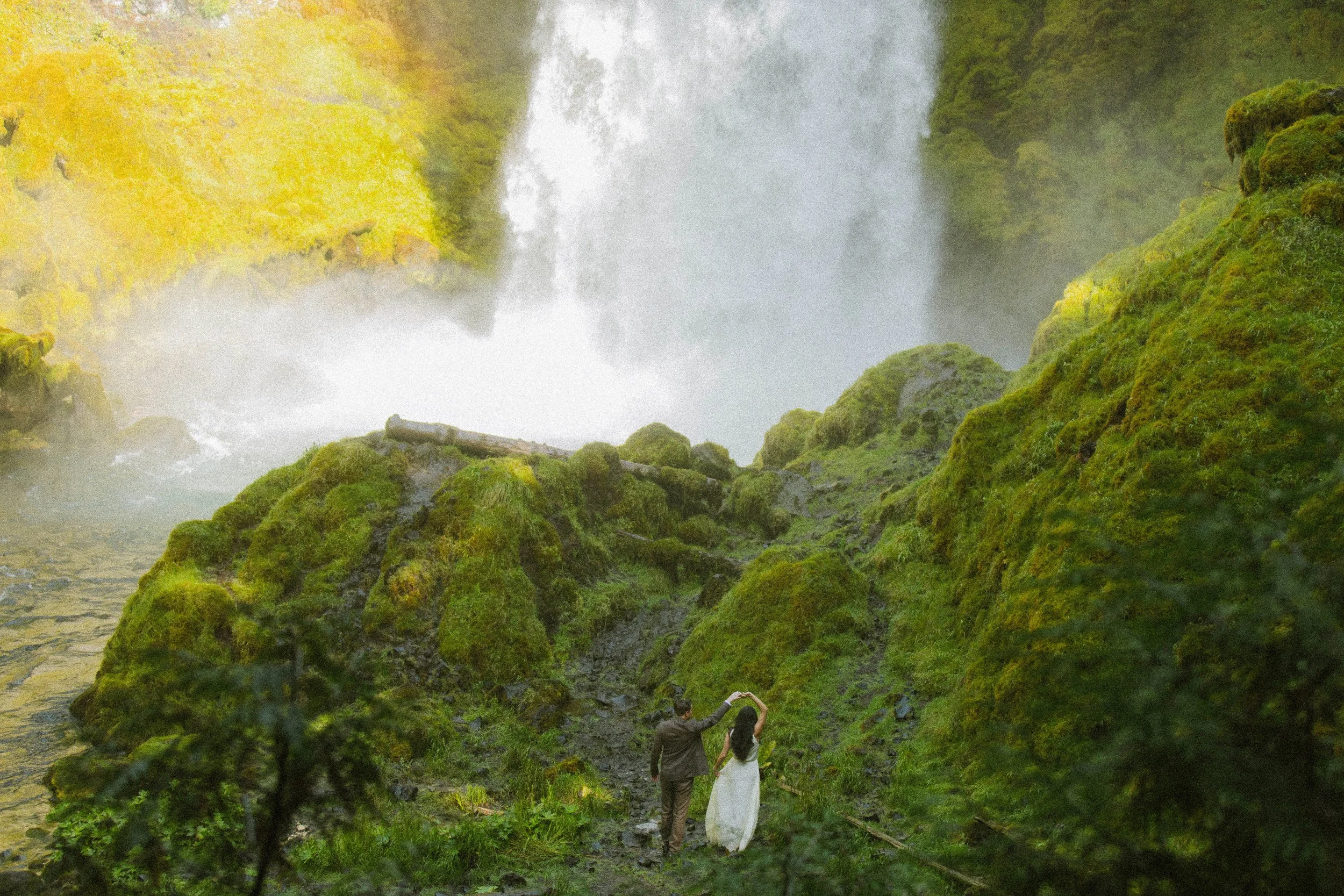 Sahalie Falls Elopement | A Dreamy Waterfall Wedding in McKenzie Pass