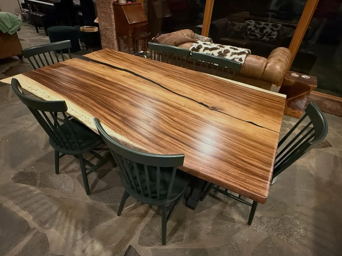 Before and after 7ft parota dining table. This slab came from Costa Rica, was worked on in Houston, Texas and made its home in North Carolina. #dining #table #diningtable #reclaimedwood #interiordesign