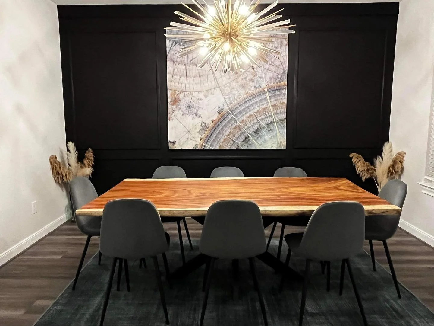 6.5ft dining room table with modern base. #woodworkforall #woodprenuer #woodworker #garagewoodshop #wood #interiordesign #customfurniture #houston #interiordesign #diningtable #woodwork #woodworking #wood #handmade #woodworker #diy #carpentry #design