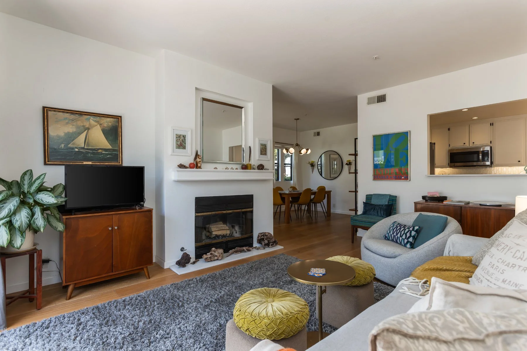 4525CarpenteriaAveD-24.jpg
