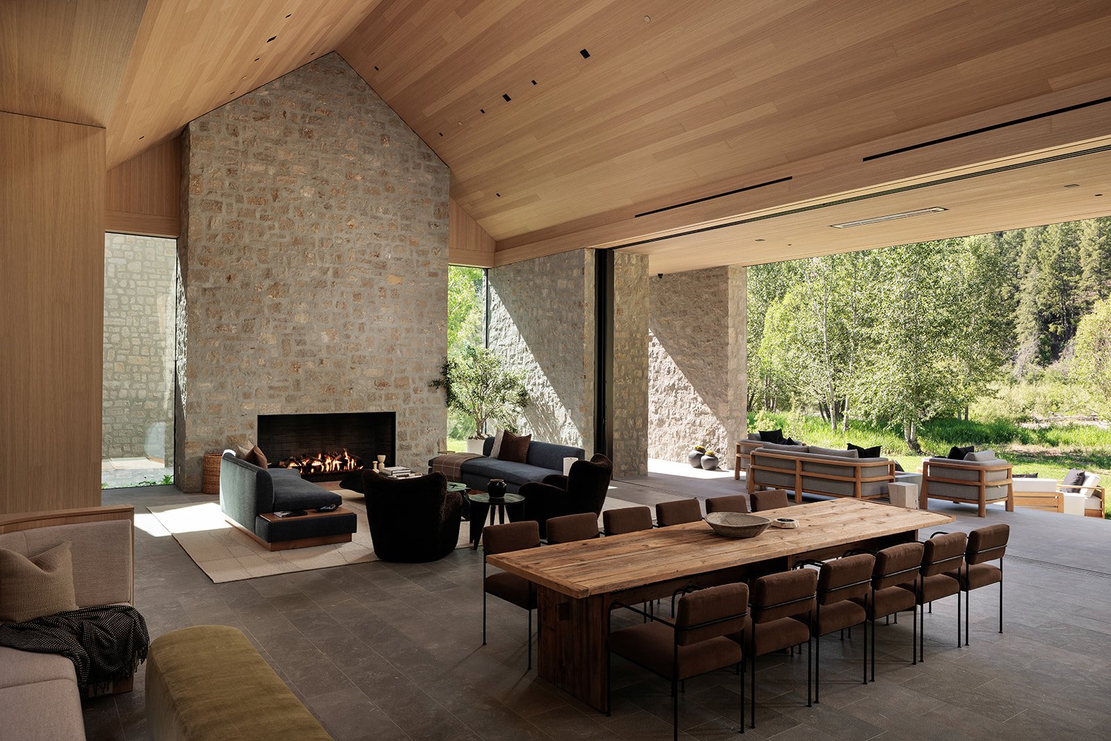 Dining & Living Room.jpg