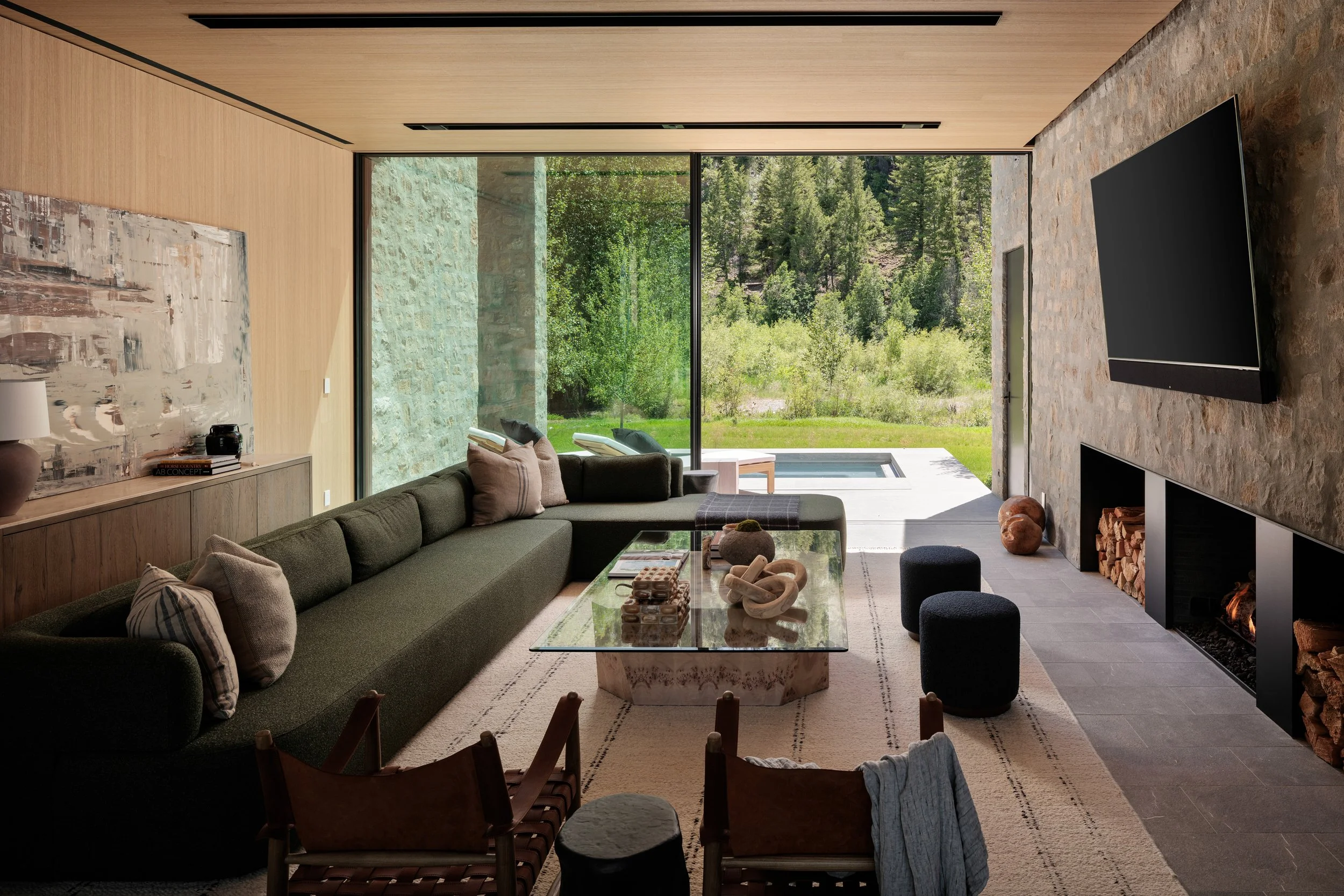 Family Room 1.jpg