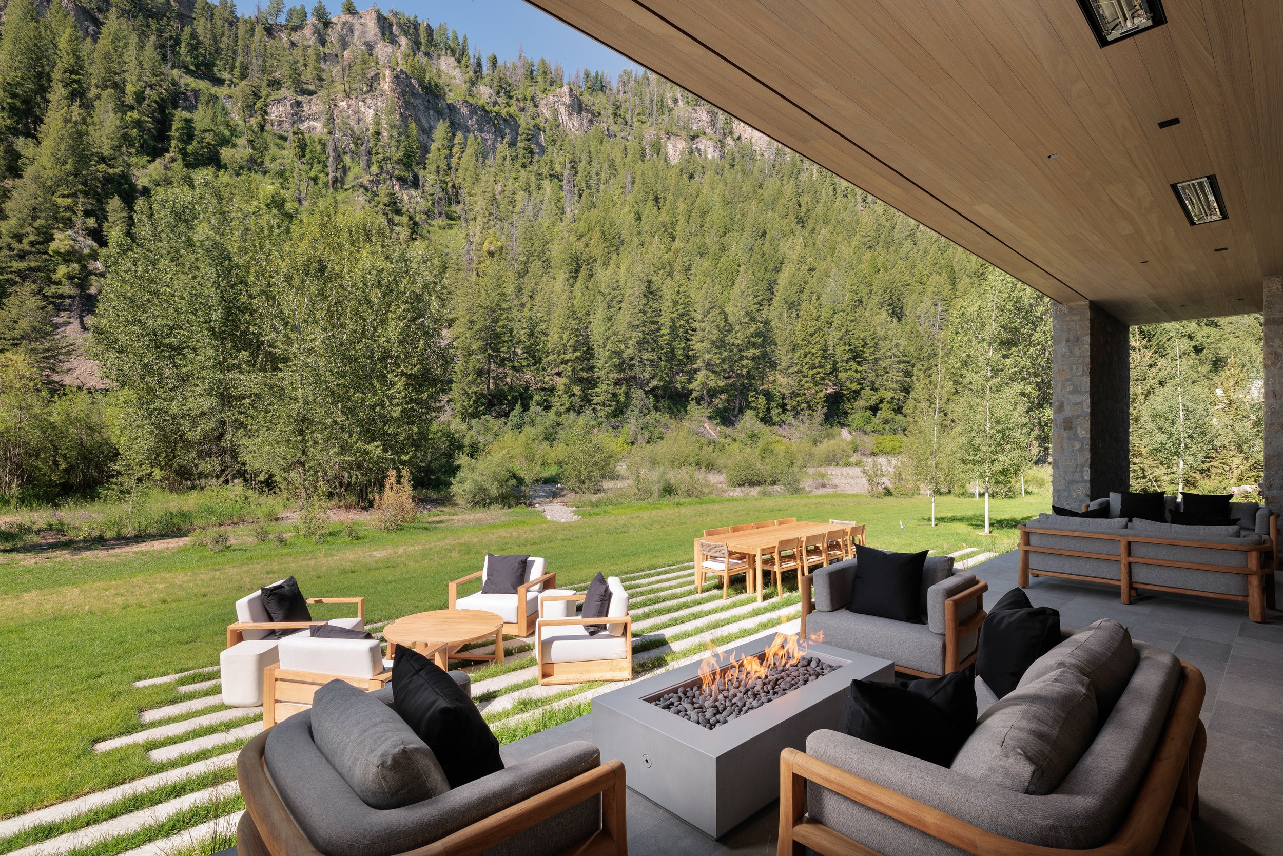 Backyard Deck.jpg