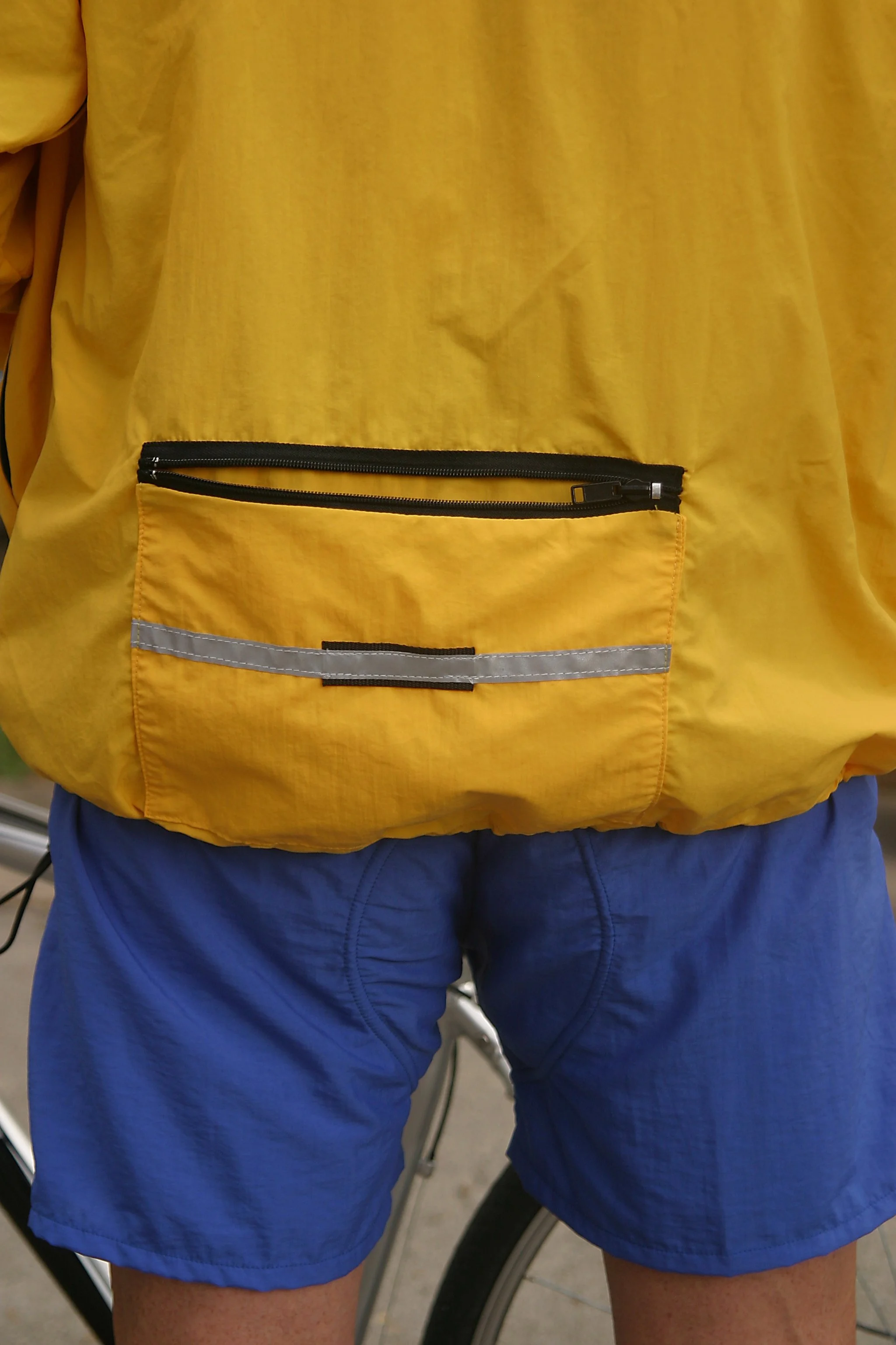 111_YellowJkt_6.JPG