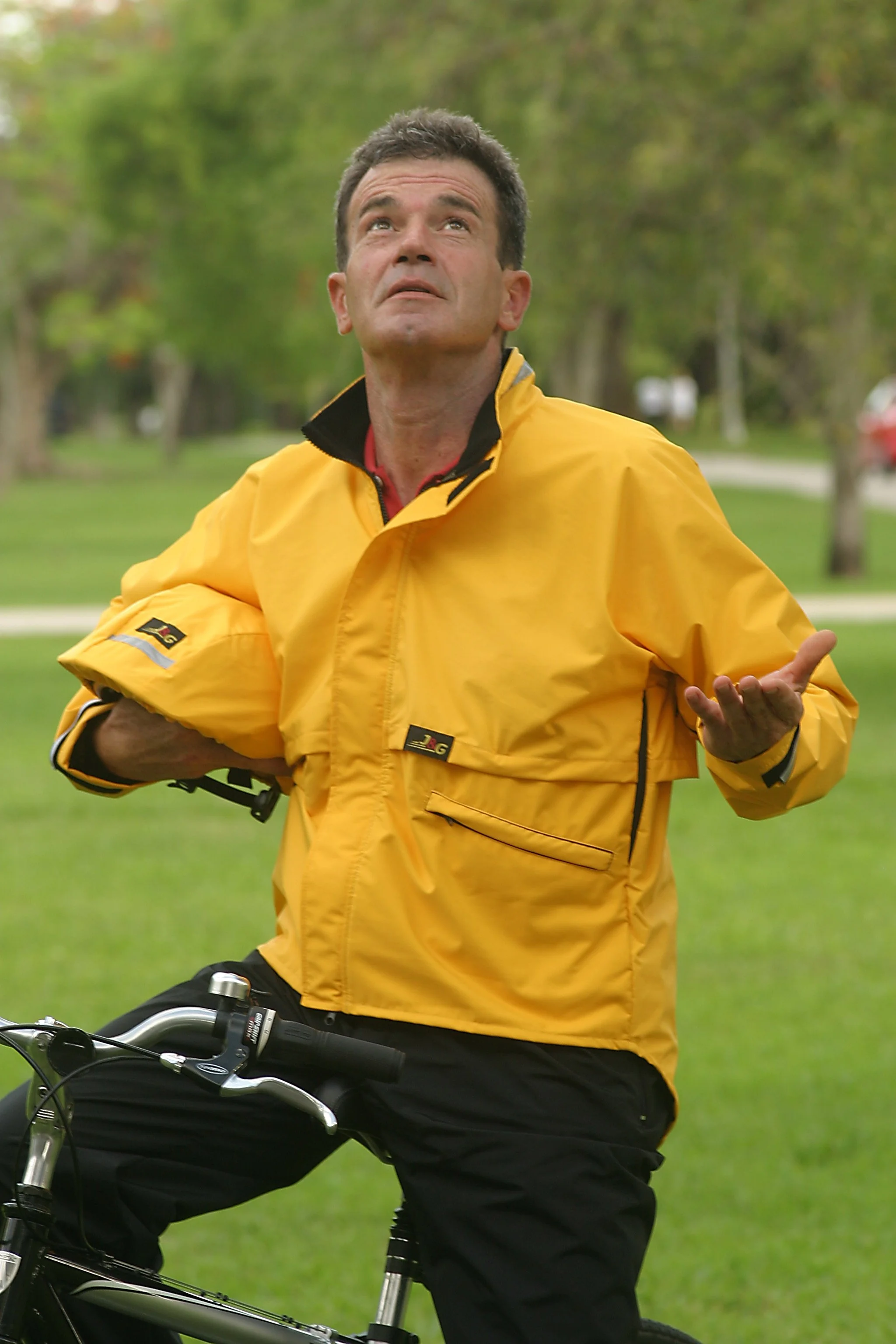 115_BreathableRainJacket_1.JPG