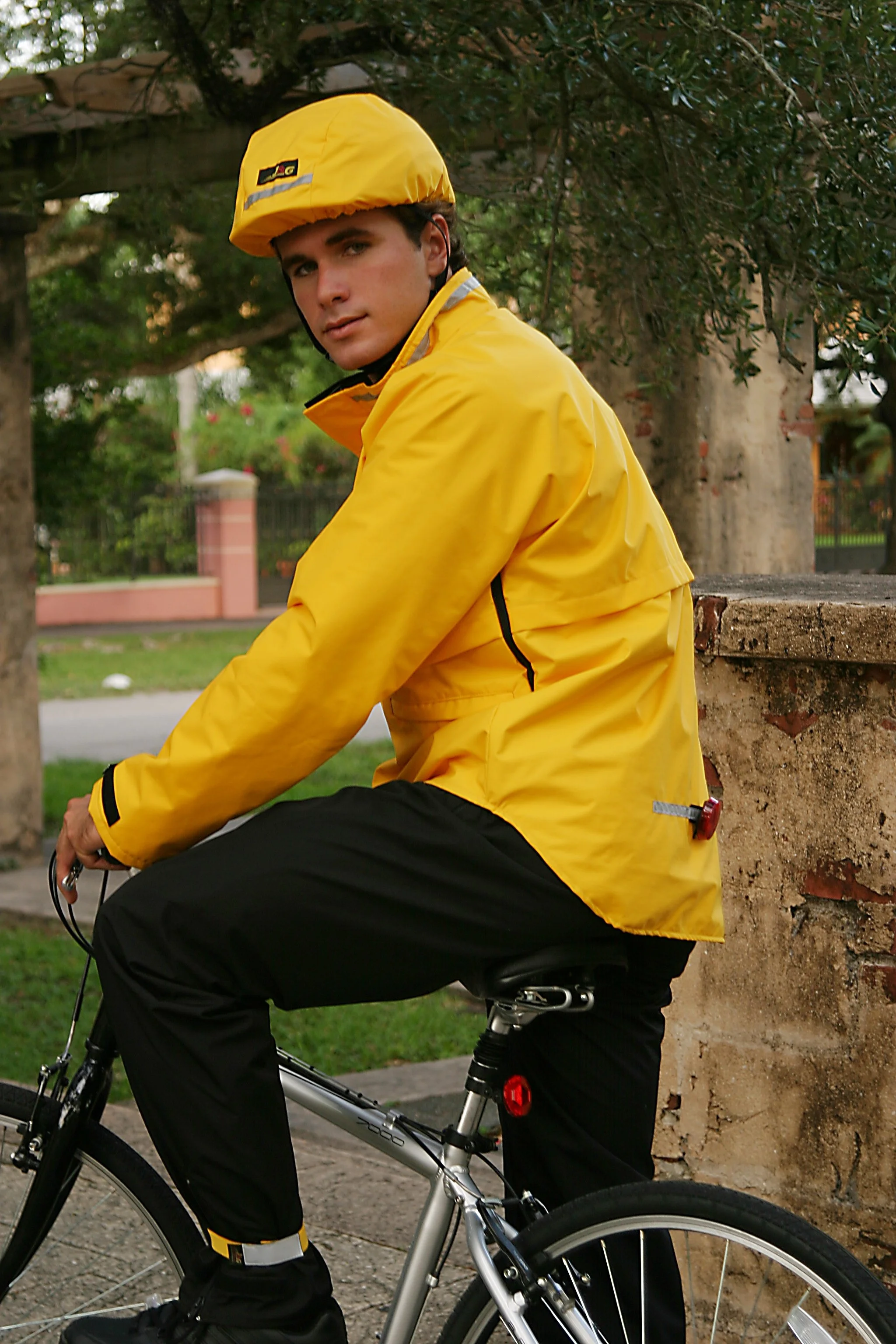 115_BreathableRainJacket_11.JPG