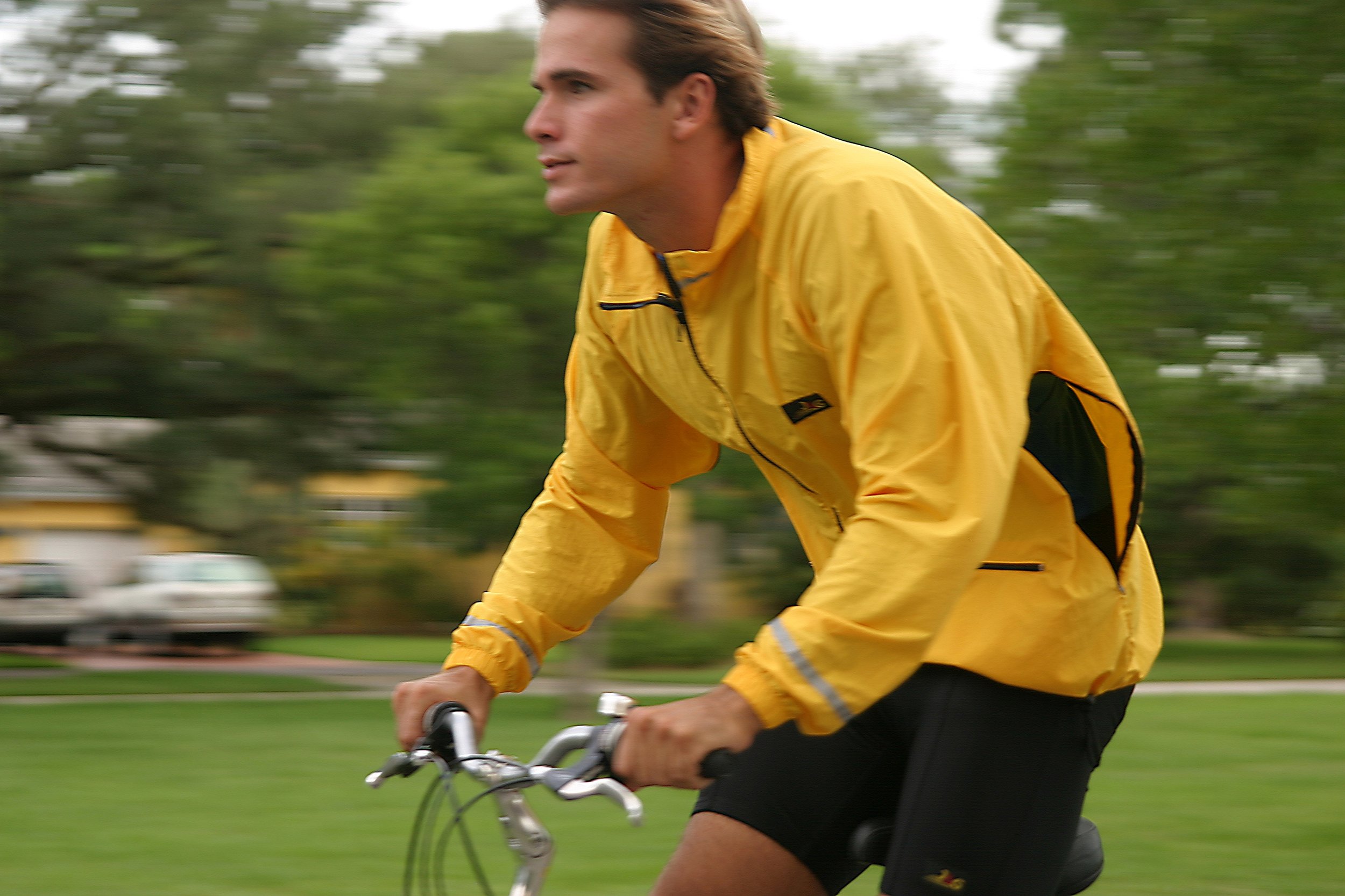 111_YellowJkt_4.JPG