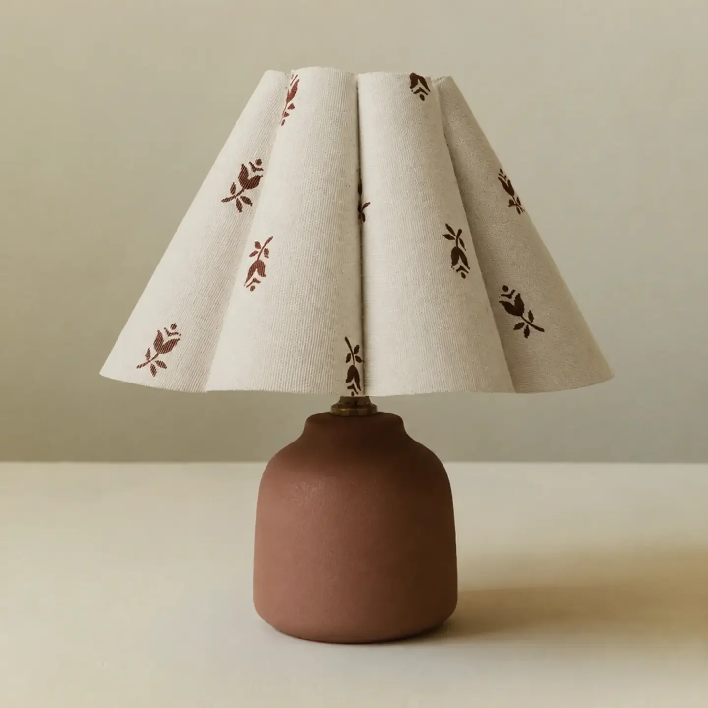 Esmé Floral Table Lamp