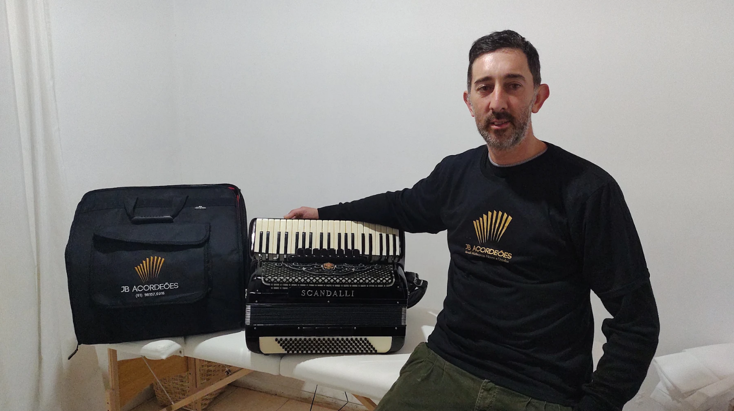 Com certeza a melhor loja de acordeões, vários modelos à disposição para todos os gostos e bolsos, todos revisados pelo Juliano e sua equipe. Só máquina de fundamento, top demais. Atendimento nota 1000 , Família JB Acordeões é diferenciada.